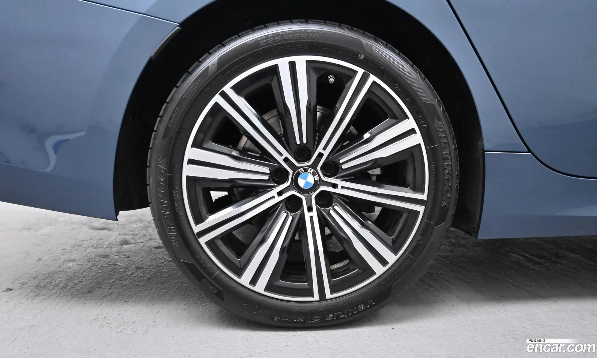BMW 3 Series 2025 — 2