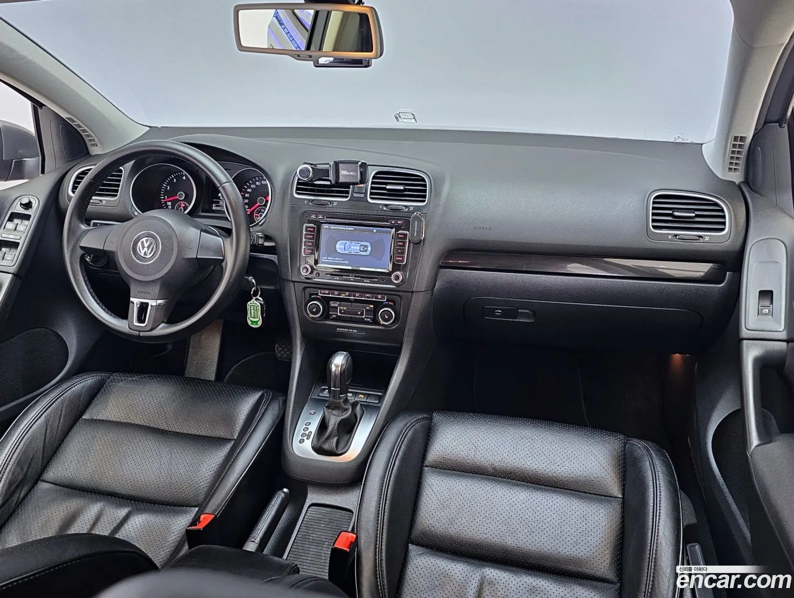 Volkswagen Golf 6th Gen 2011 — 7