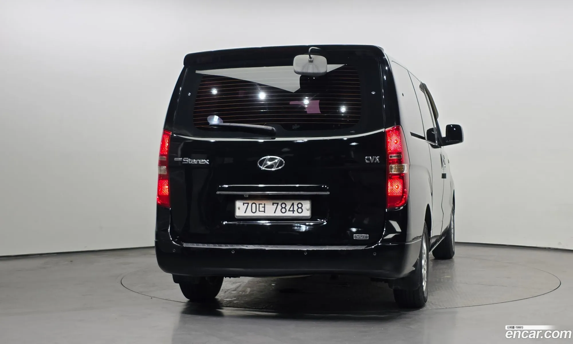Hyundai Grand Starex 2011 — 2