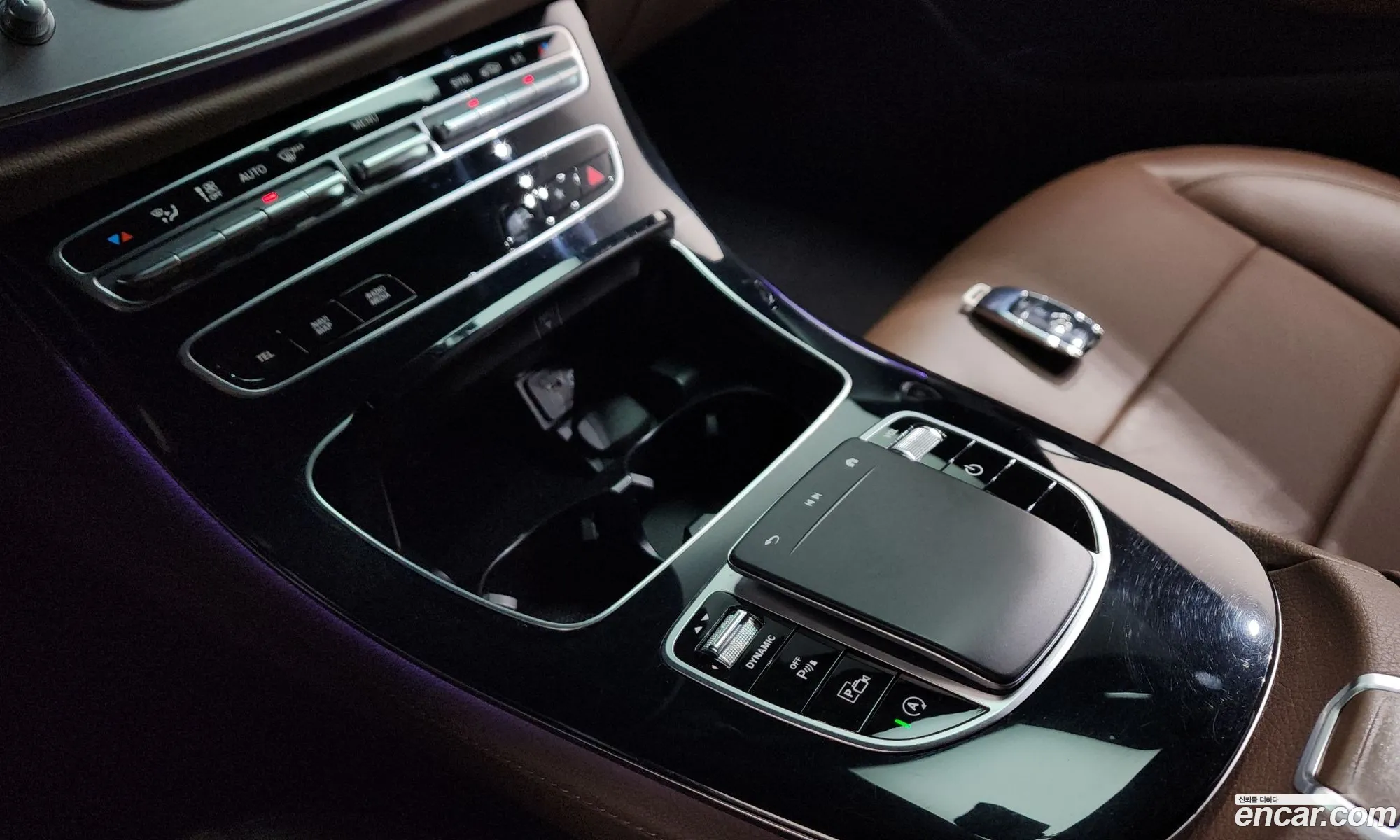 Mercedes-Benz E-Class W213 2020 — 21