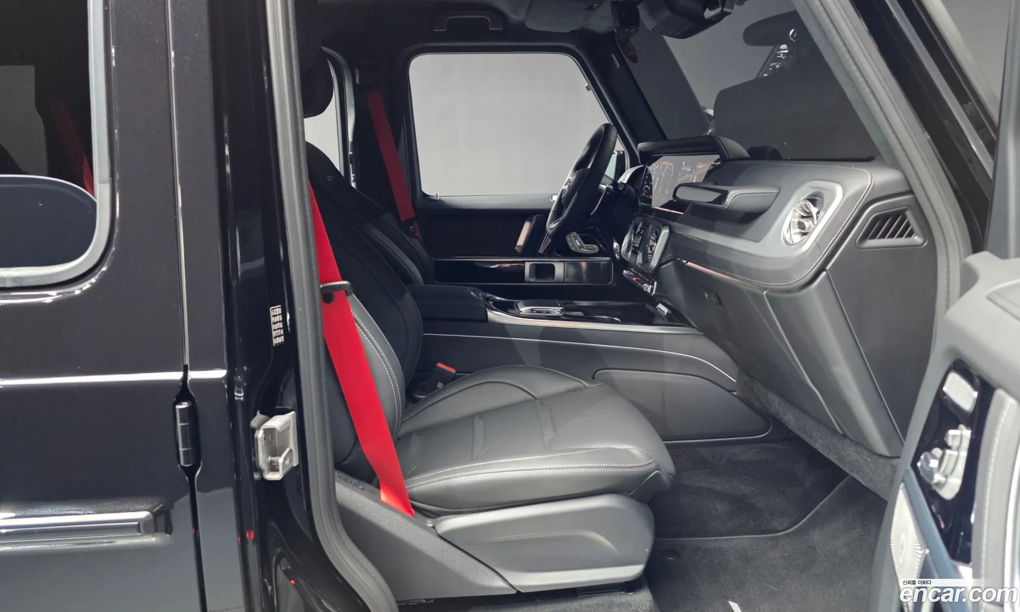 Mercedes-Benz G-Class W465 2026 — 17