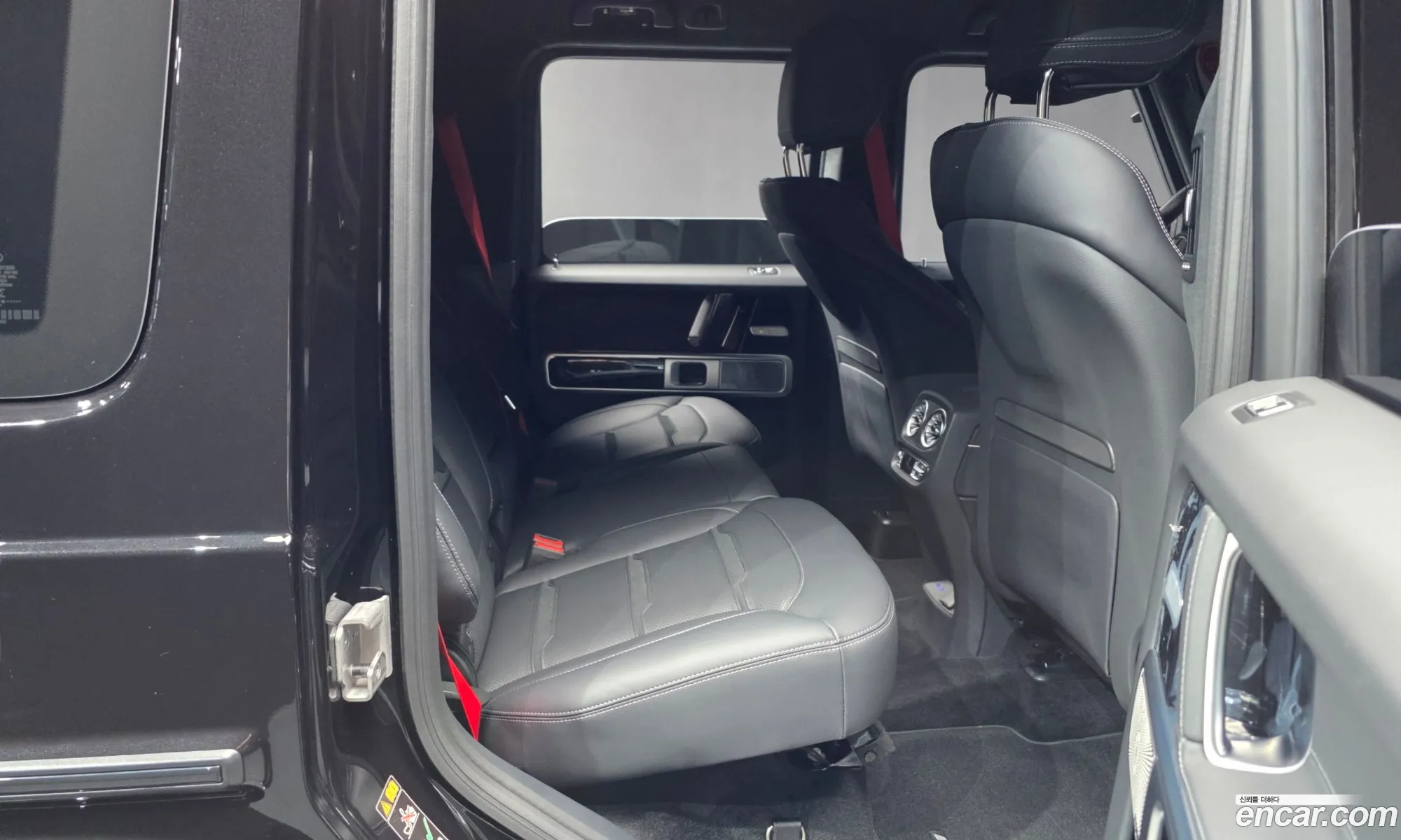 Mercedes-Benz G-Class W465 2026 — 11