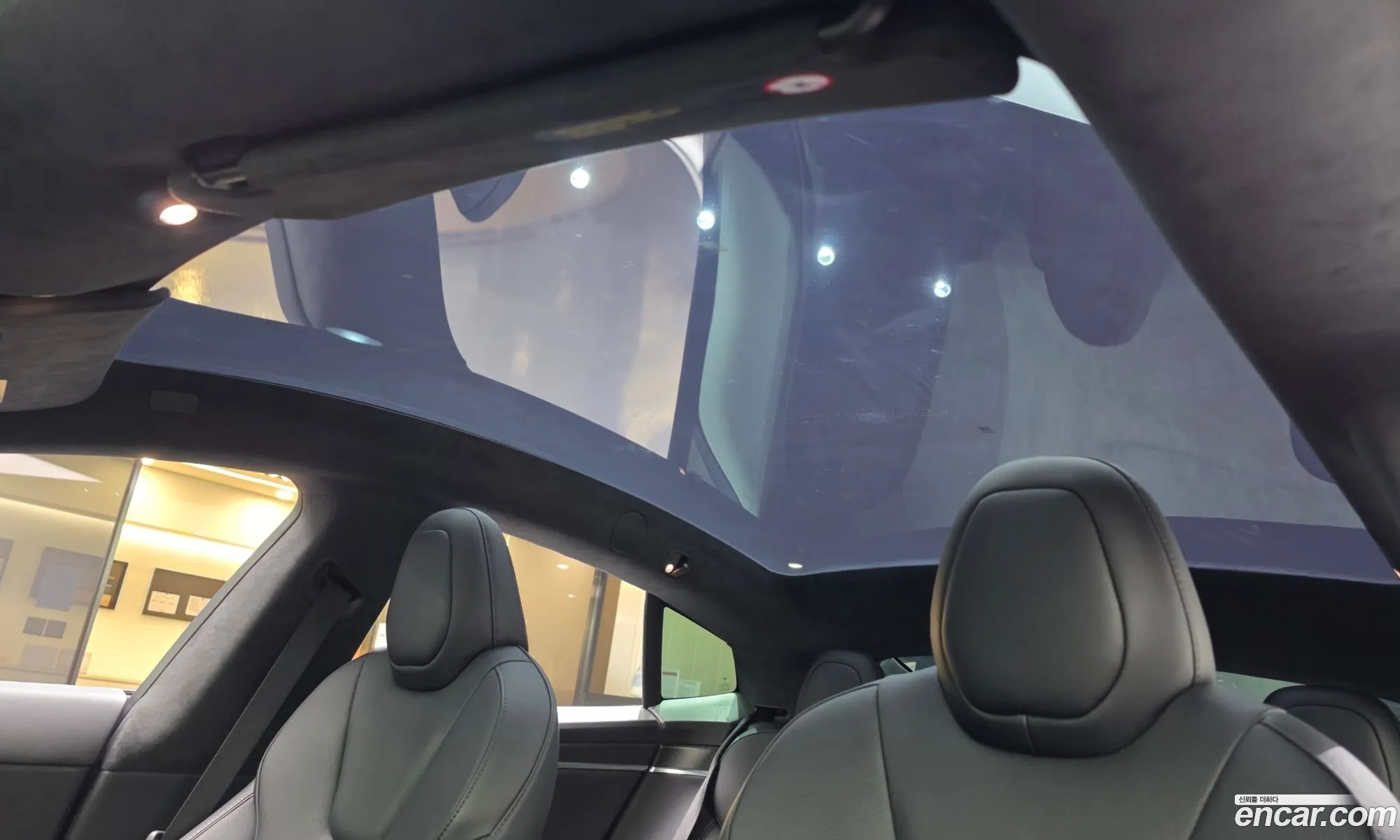 Tesla Model S 2023 — 3