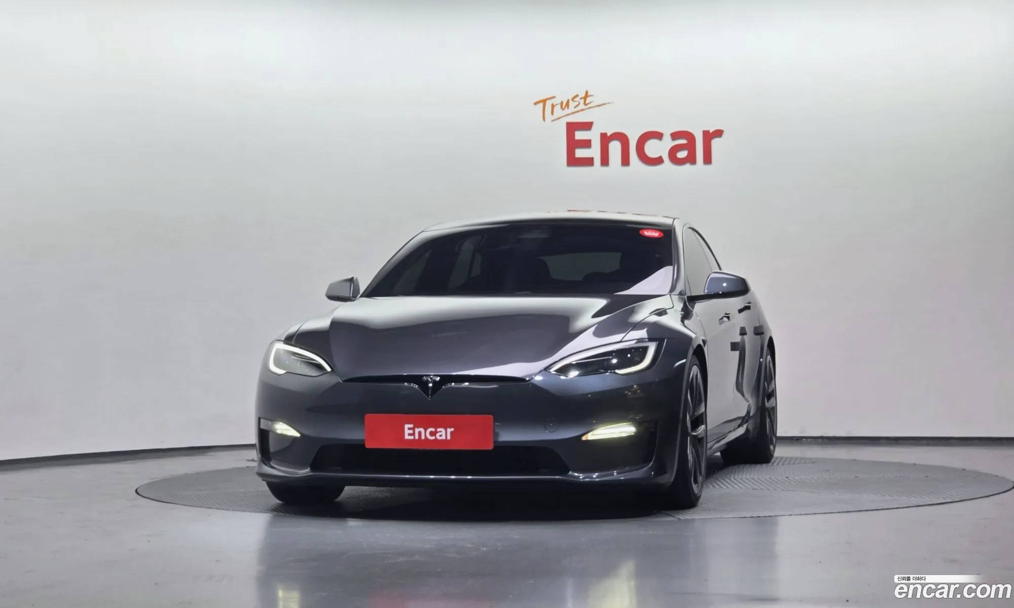 Tesla Model S 2023 — 11