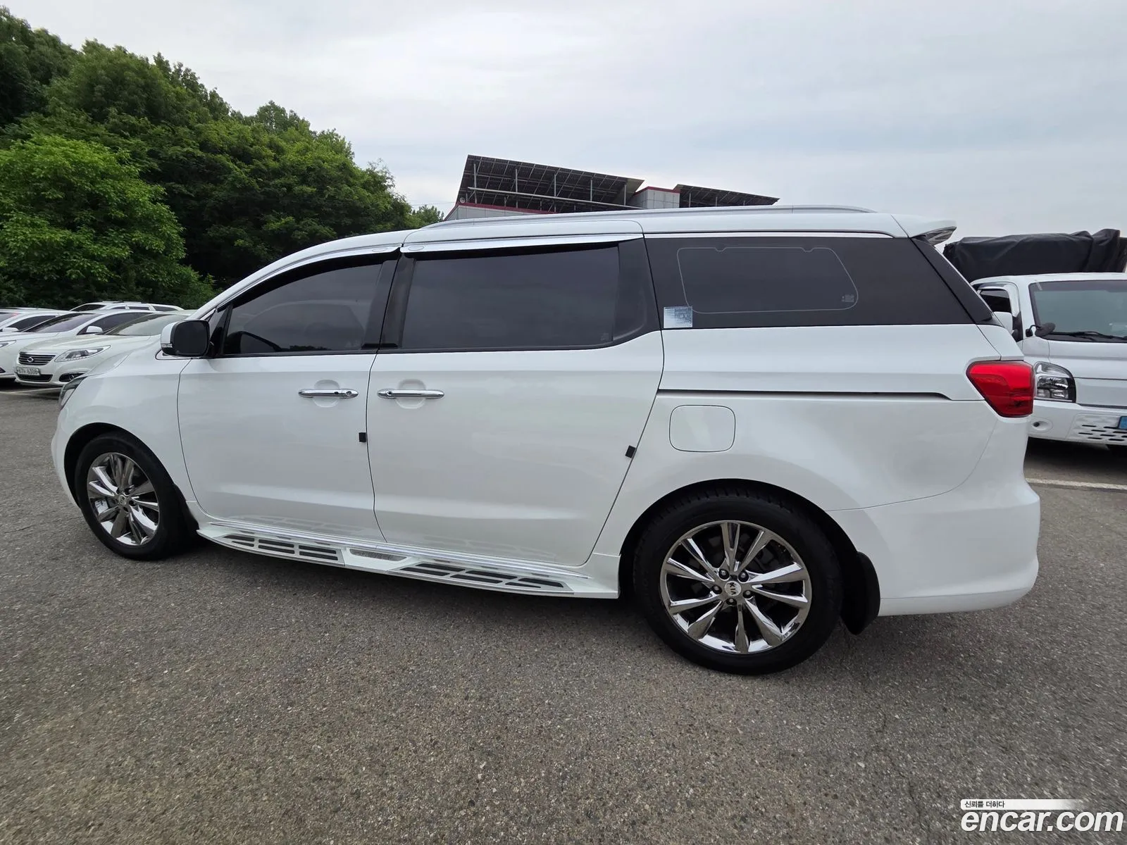Kia Carnival 2018 — 2