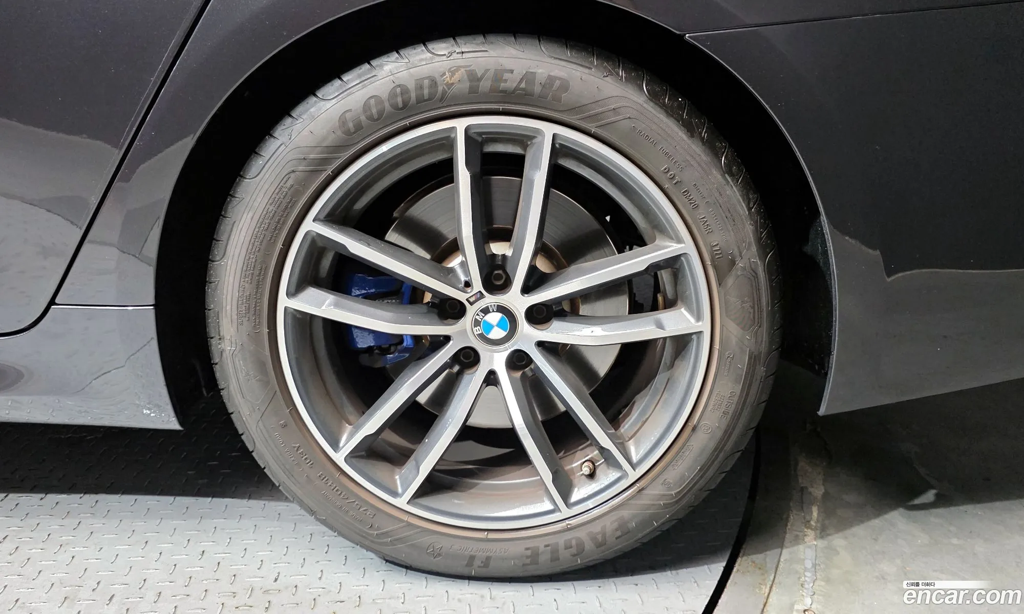 BMW 5 Series 2022 — 16