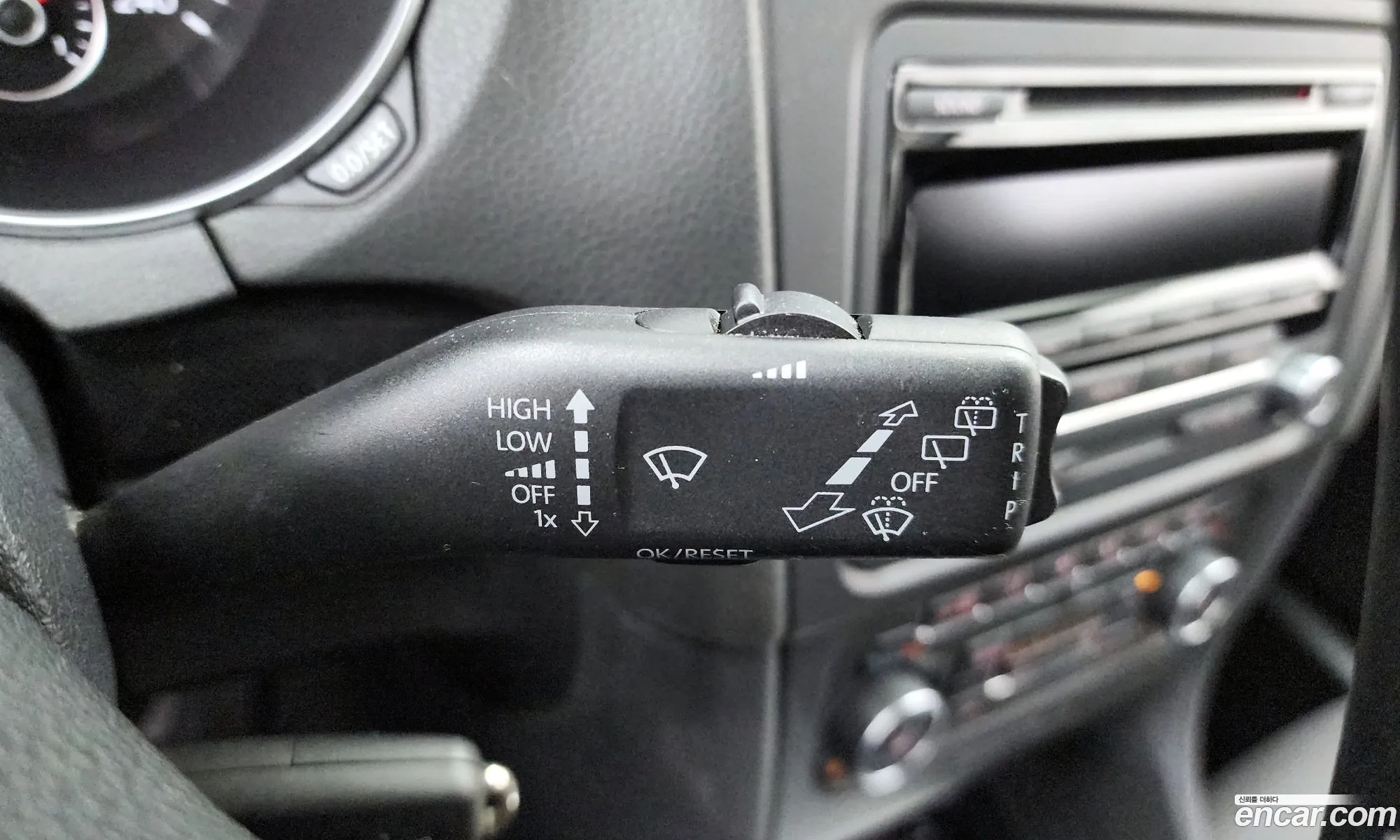 Volkswagen Golf 6th Gen 2011 — 3