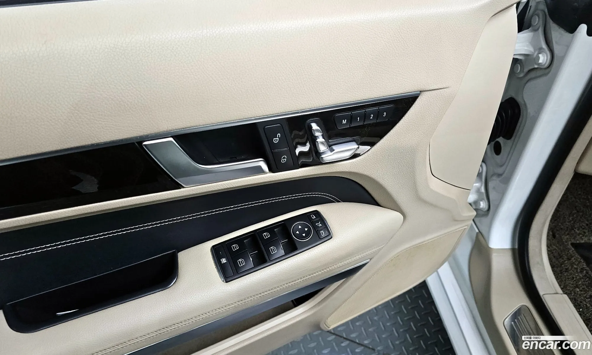 Mercedes-Benz E-Class W212 2014 WDDKK3EF6EF267011 — 8