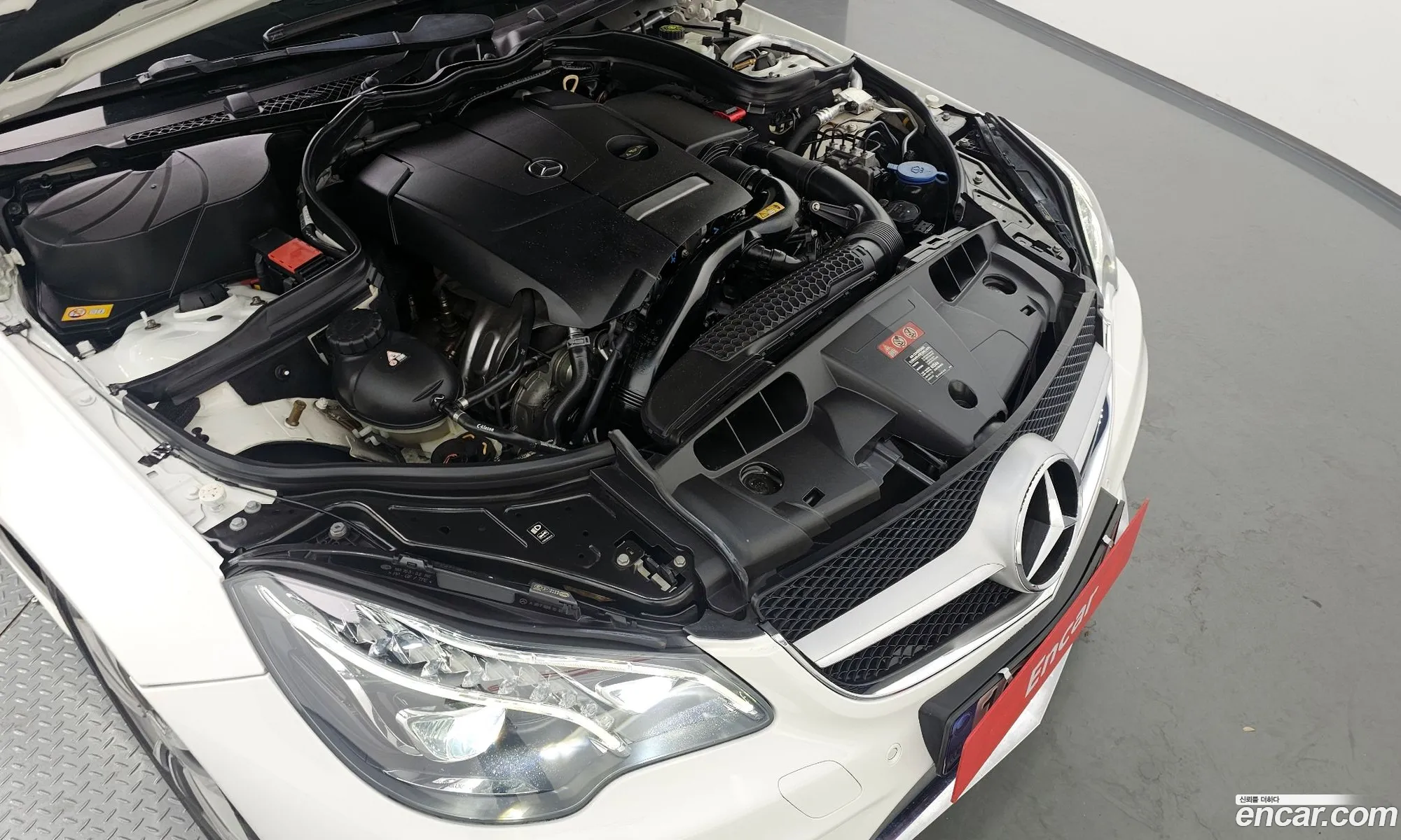 Mercedes-Benz E-Class W212 2014 WDDKK3EF6EF267011 — 19