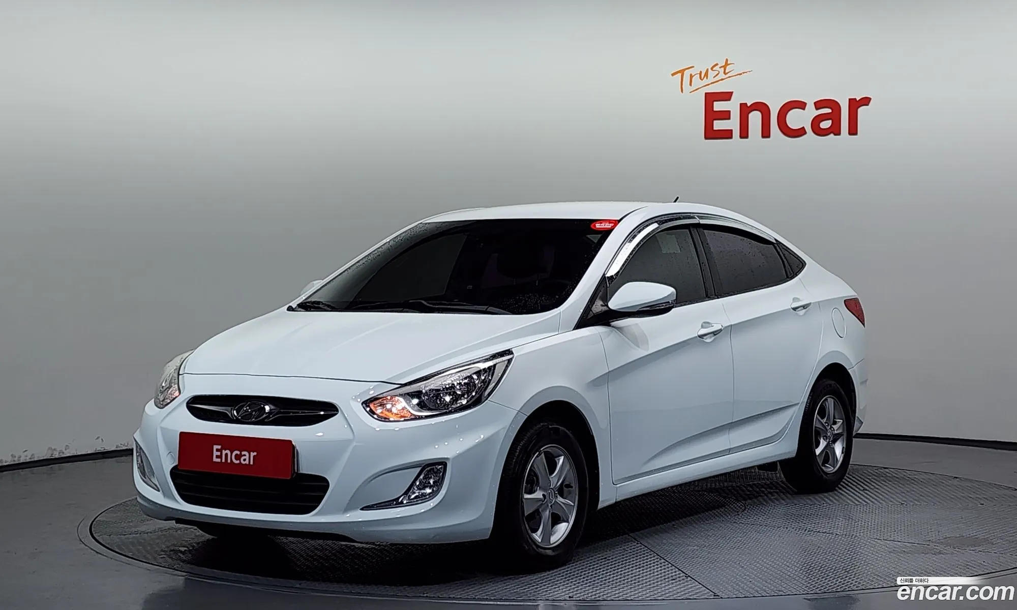 Hyundai Accent 2012 — 4