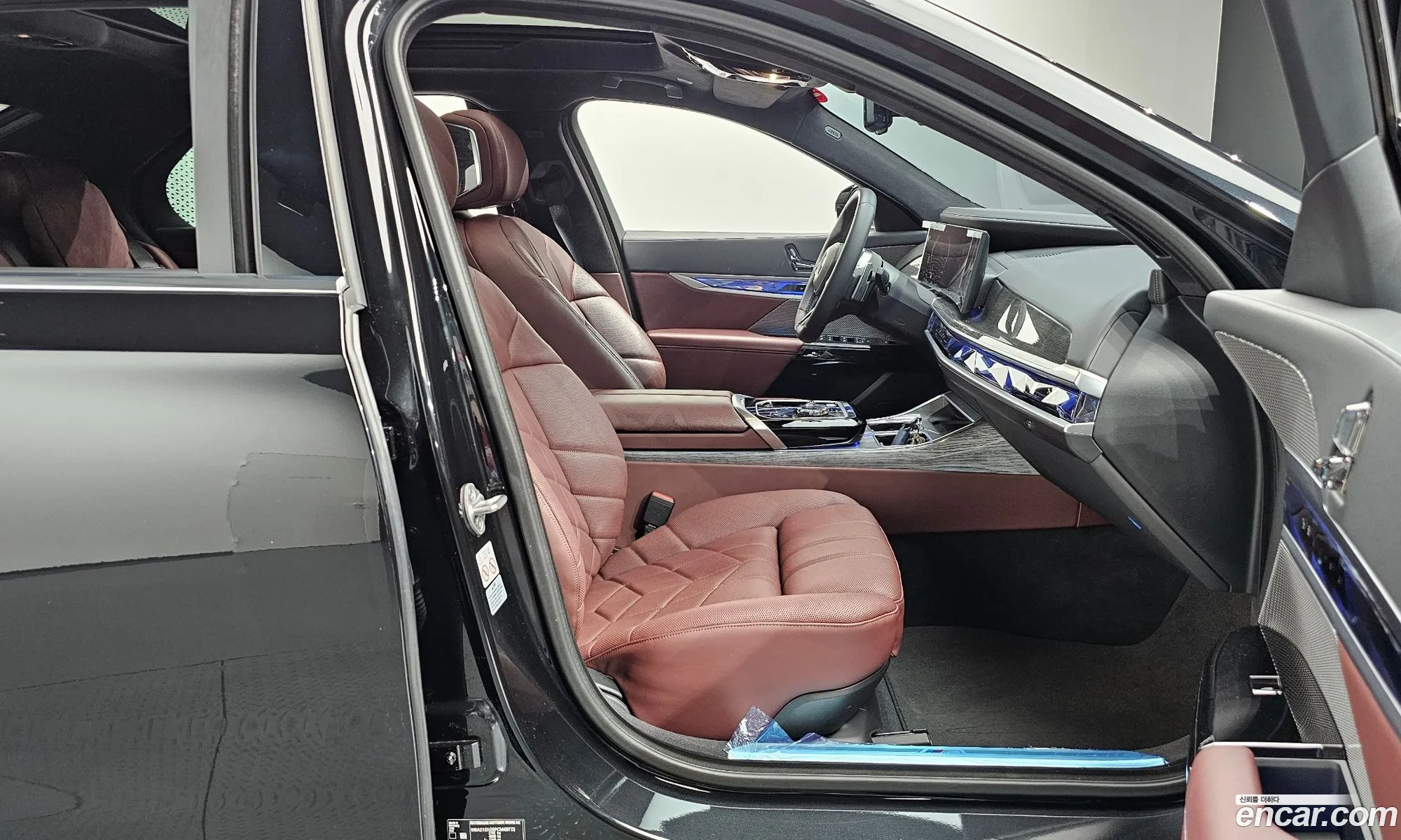 BMW 7 Series 2023 — 16