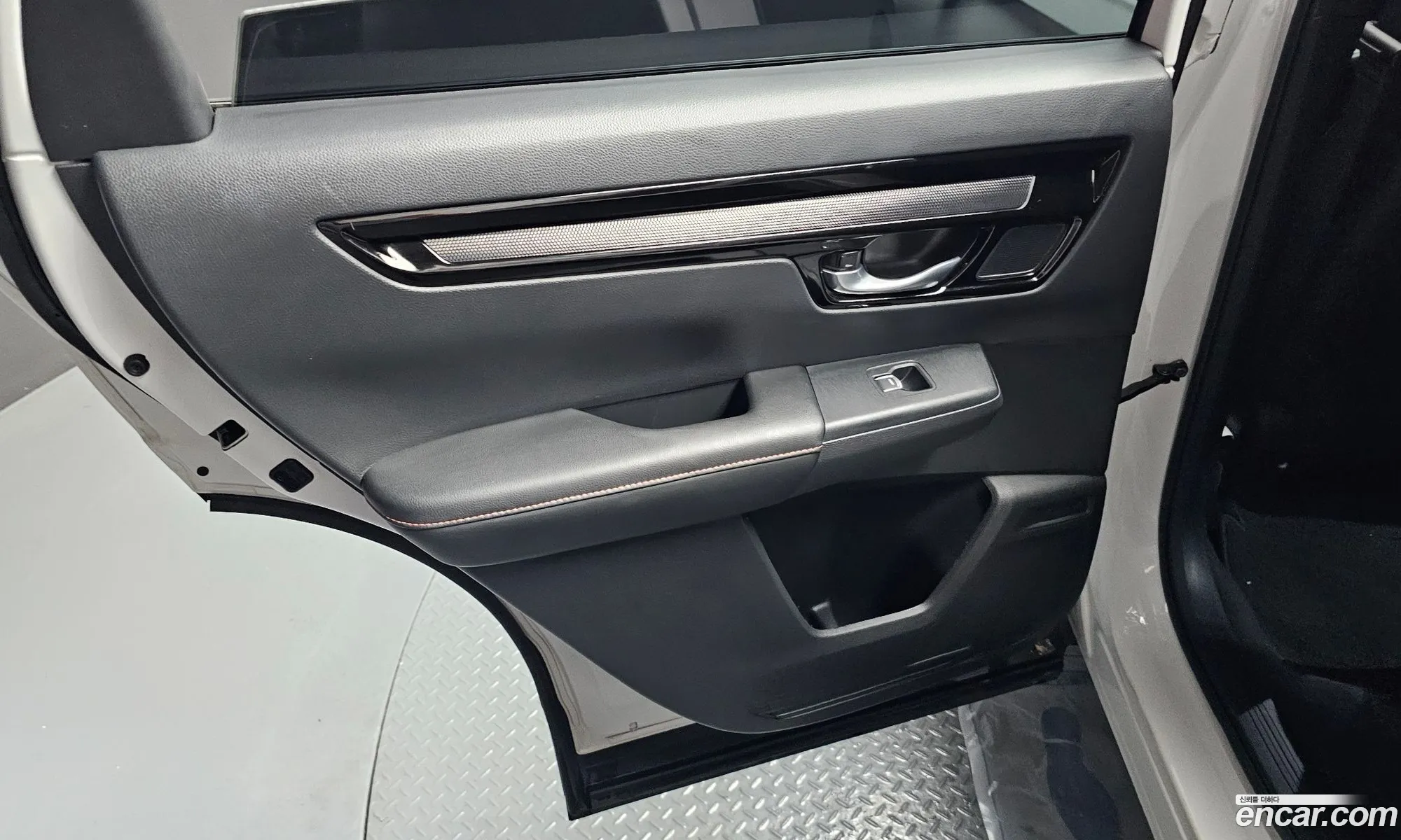 Honda CR-V 6th Gen 2024 — 8