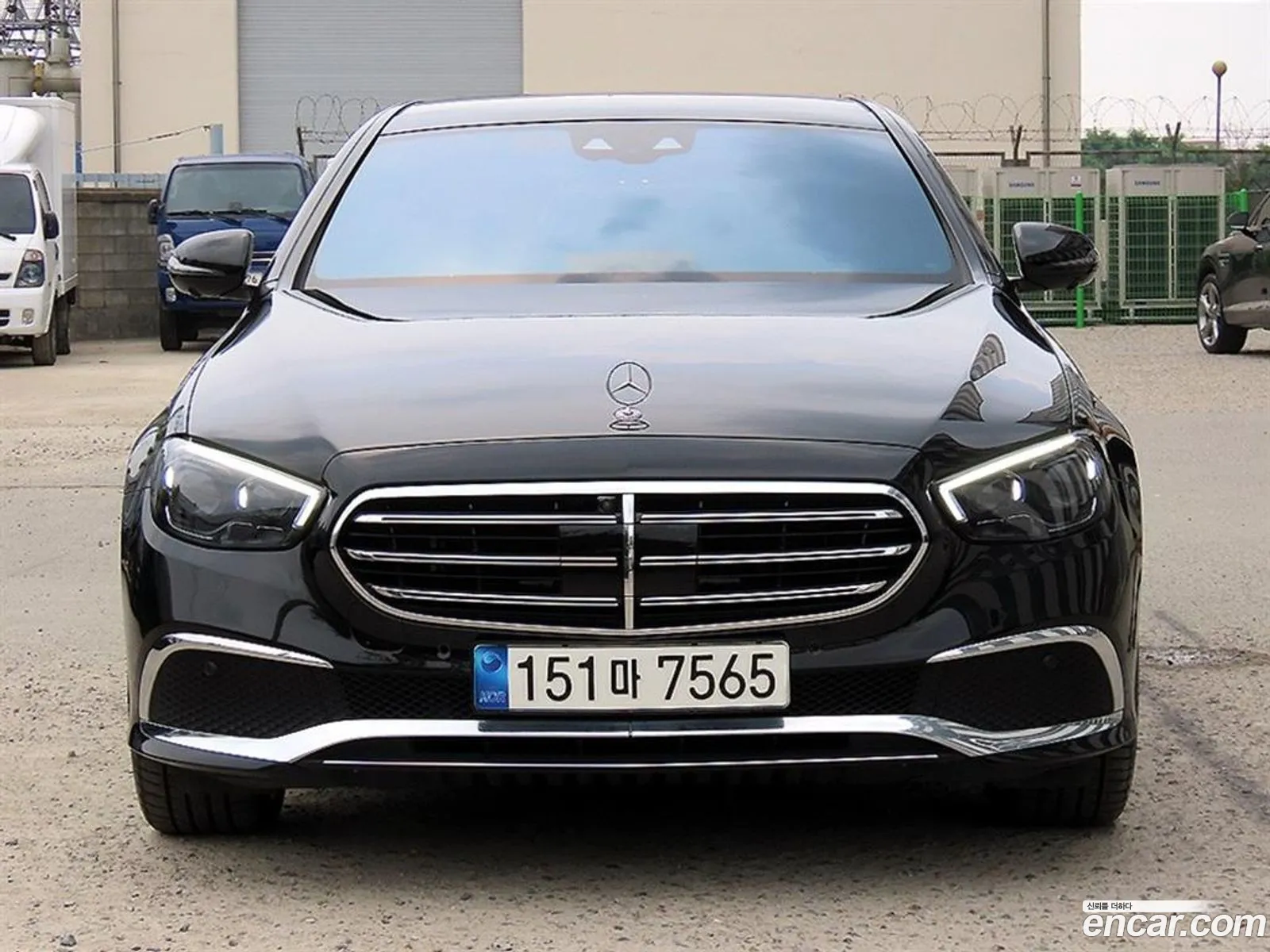 Mercedes-Benz E-Class W213 2022 — 18