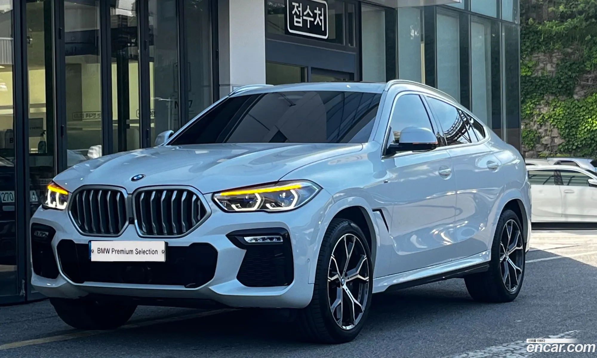 BMW X6 2021 — 2