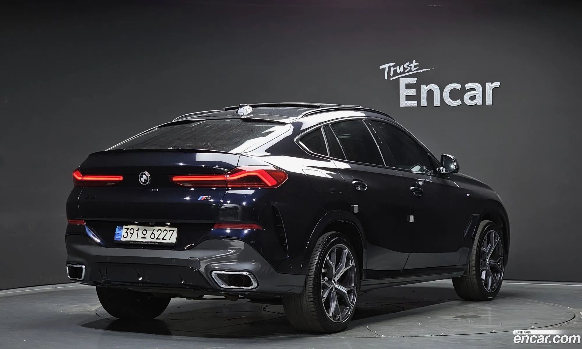 BMW X6 2021 — 17