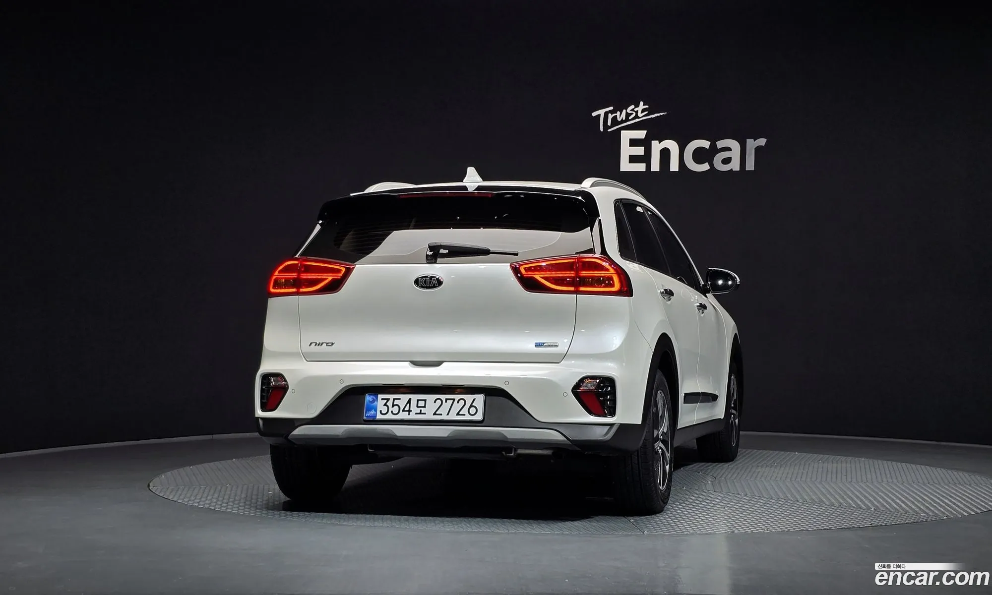 Kia Niro 2021 KNACB81CGMA484901 — 4