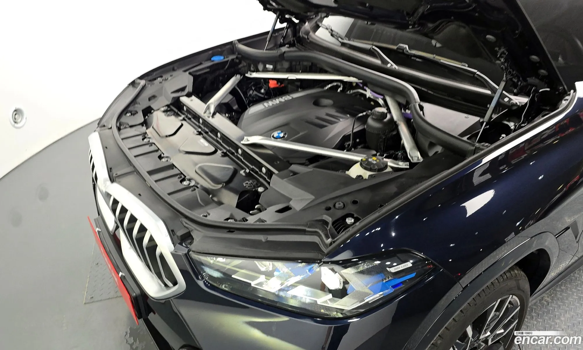 BMW X6 2024 WBA31EX00R9V75718 — 8