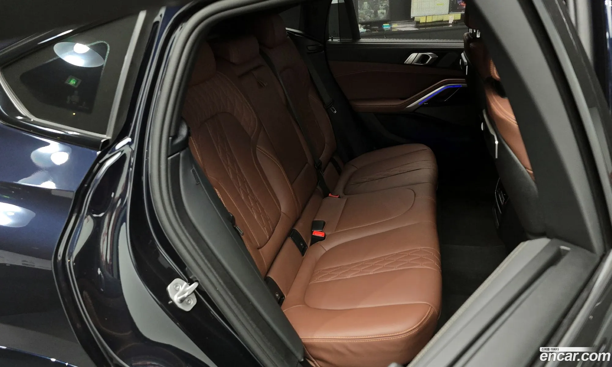 BMW X6 2024 WBA31EX00R9V75718 — 18