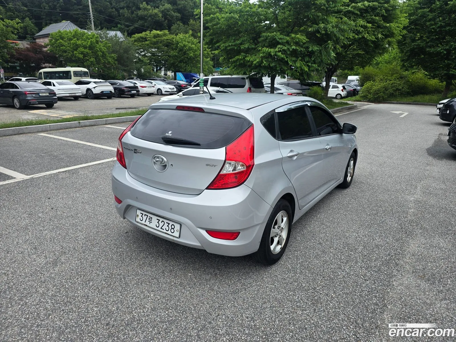 Hyundai Accent 2011 — 4