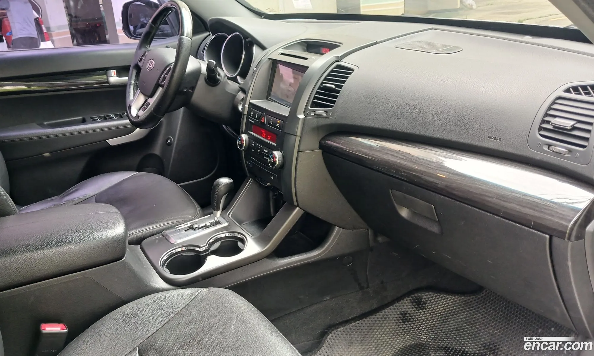 Kia Sorento R 2012 — 2