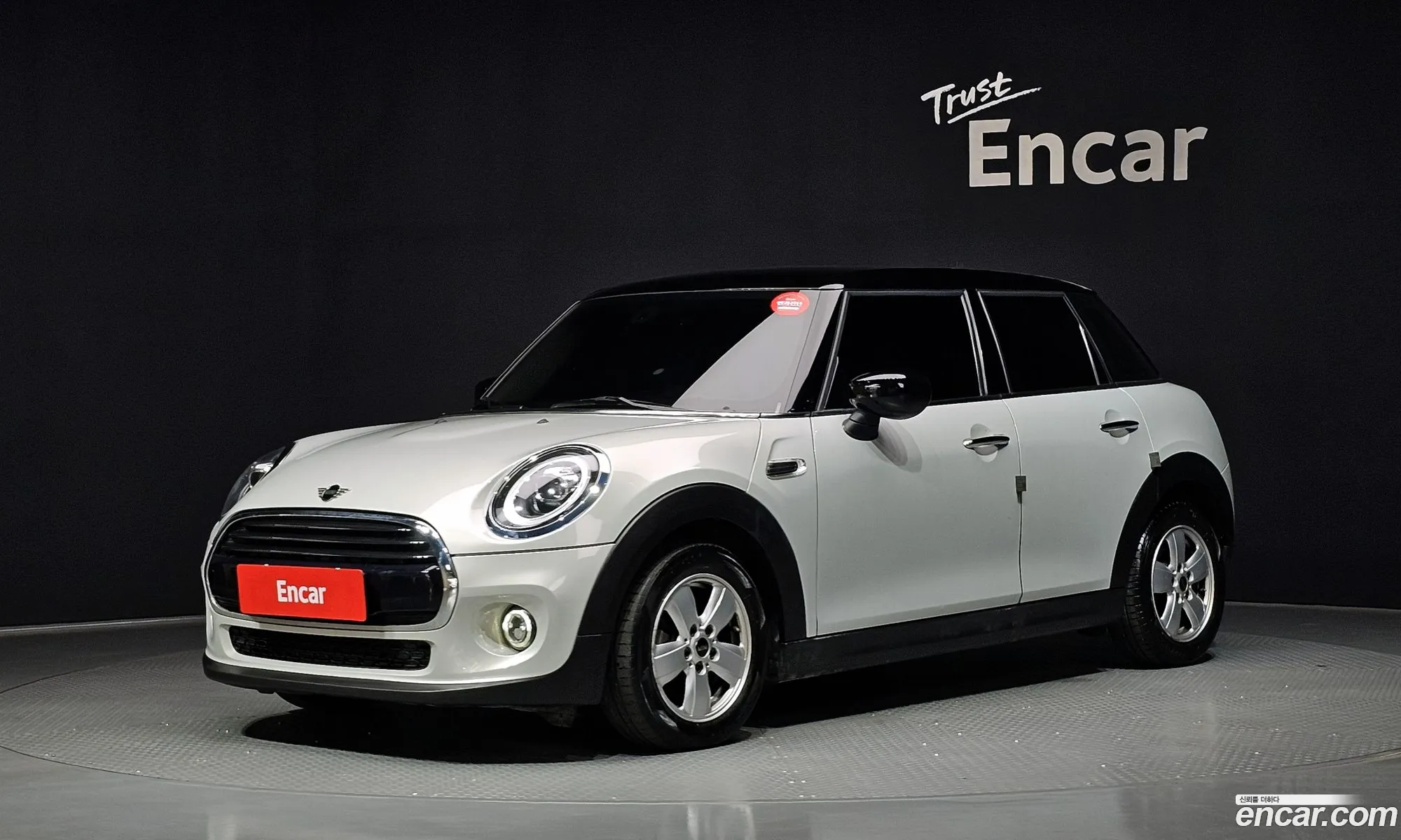 Mini Cooper 2020 — 16