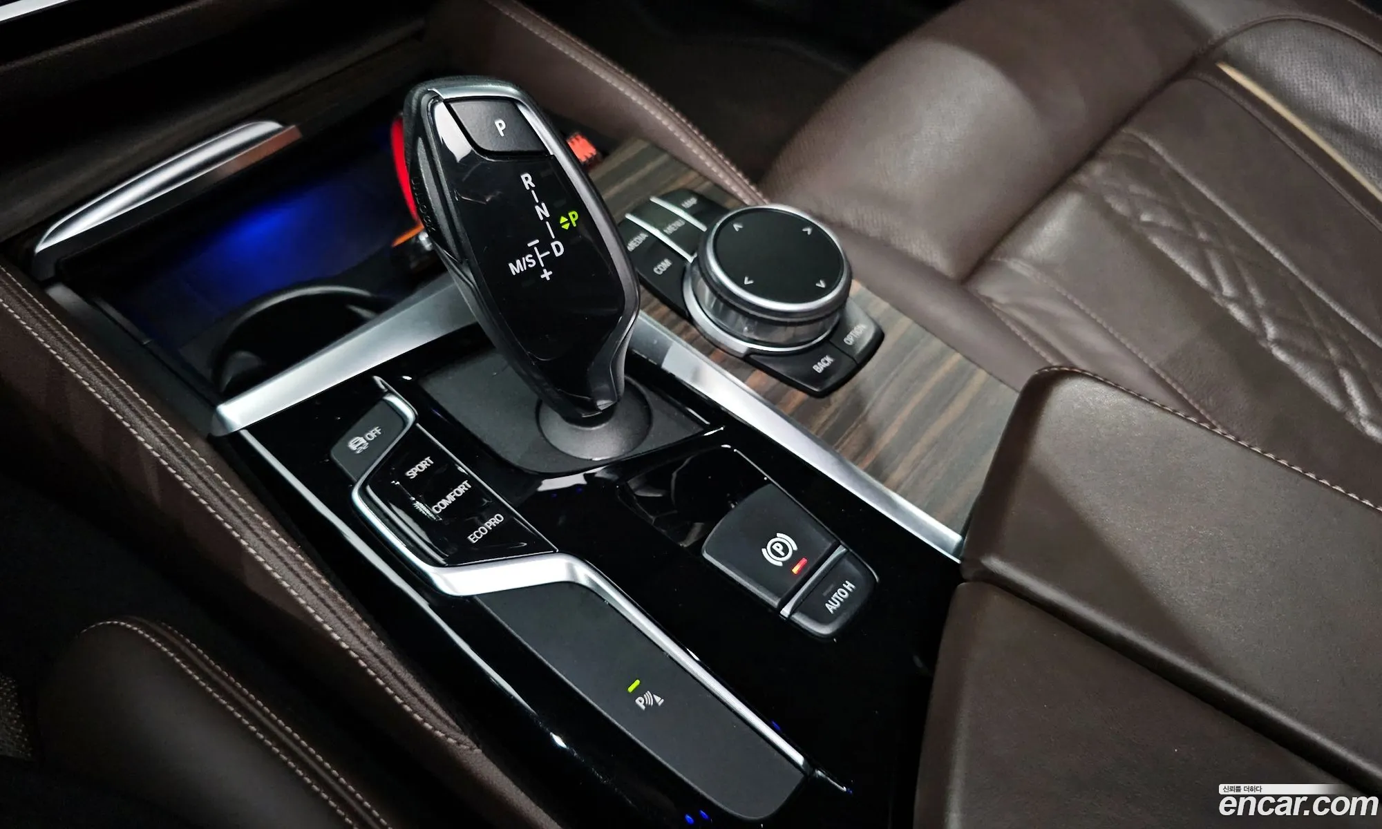 BMW 5 Series 2019 WBAJF5105KWW04915 — 14