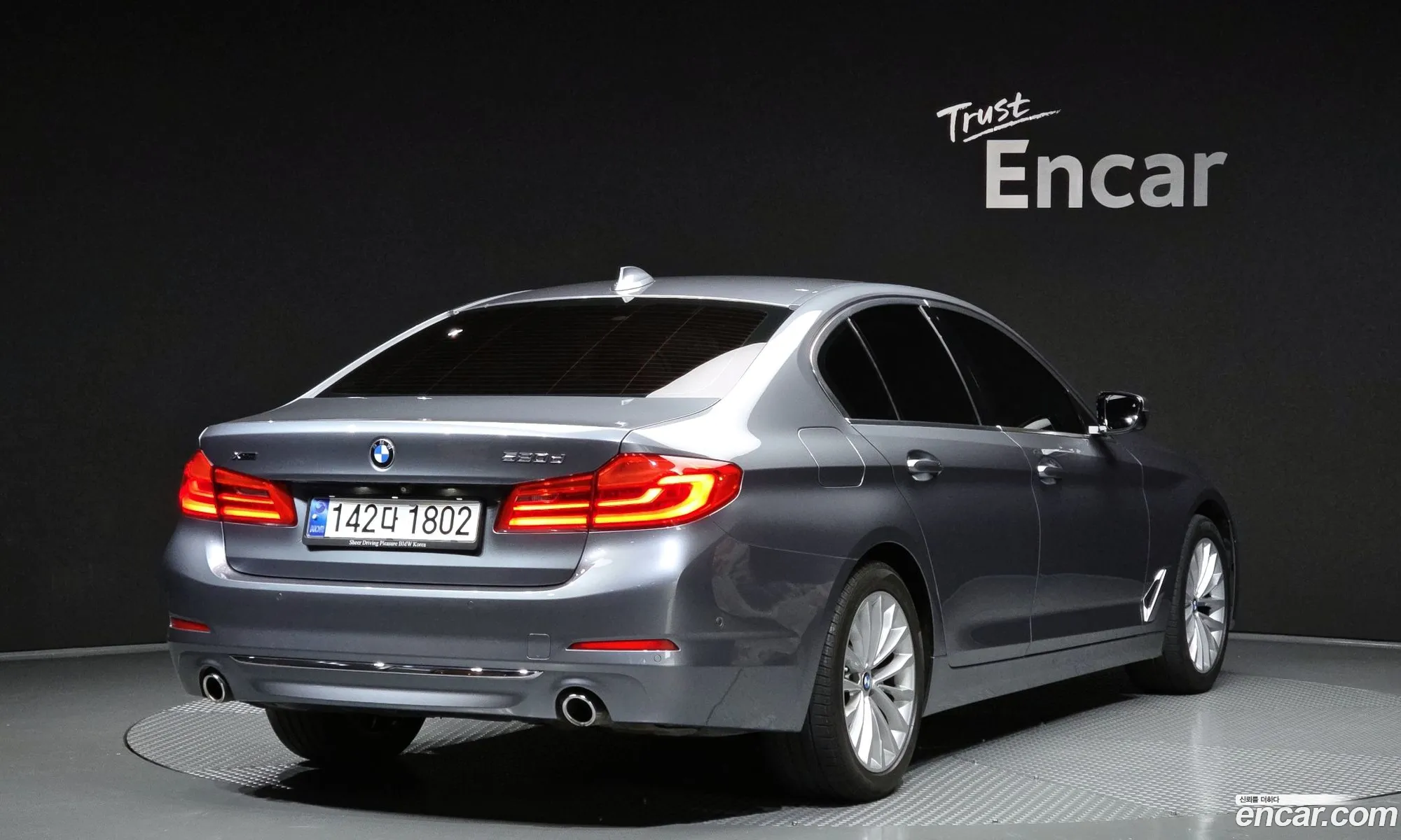 BMW 5 Series 2019 WBAJF5105KWW04915 — 3