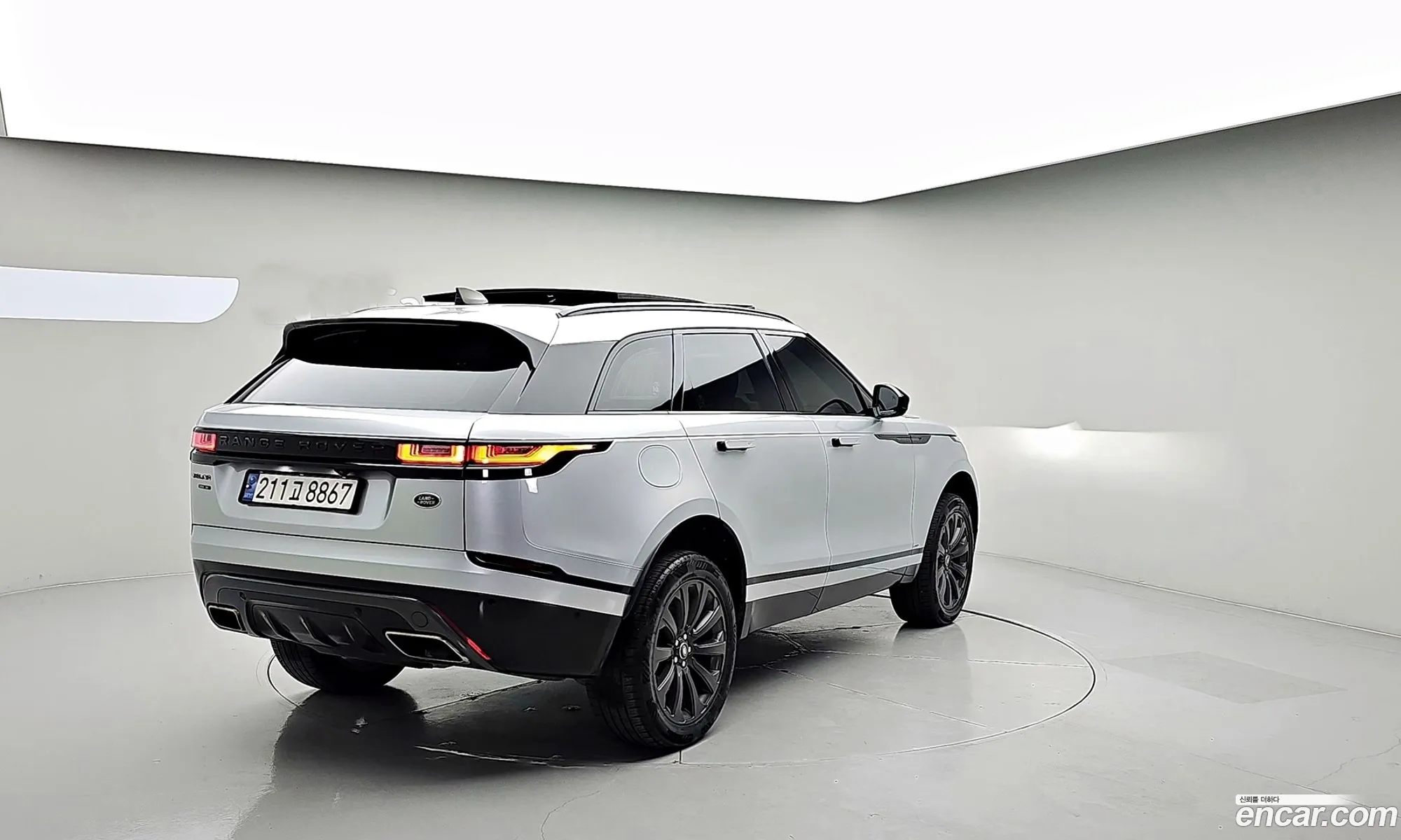 Land Rover Range Rover Velar 2019 — 7
