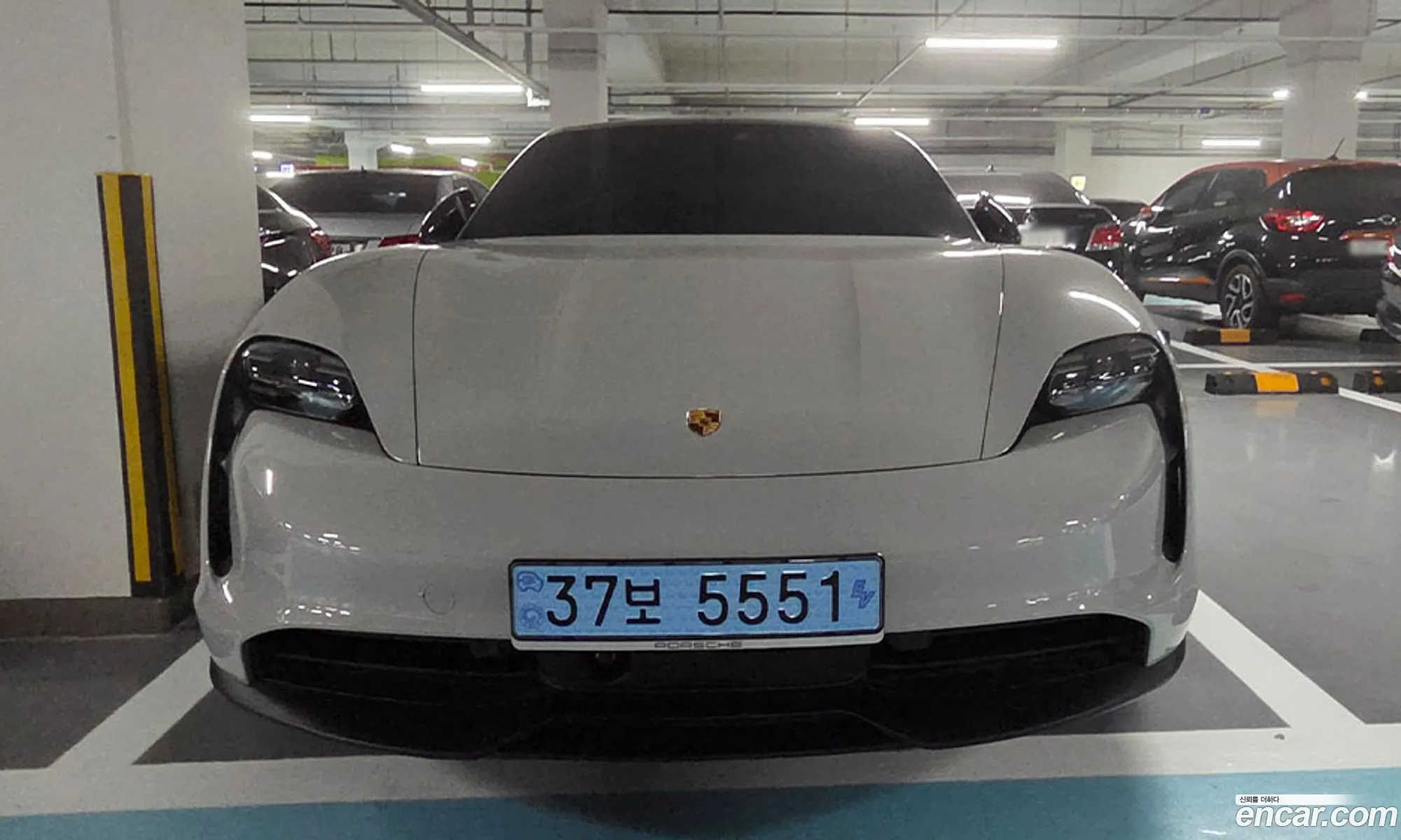 Porsche Taycan 2023 — 16