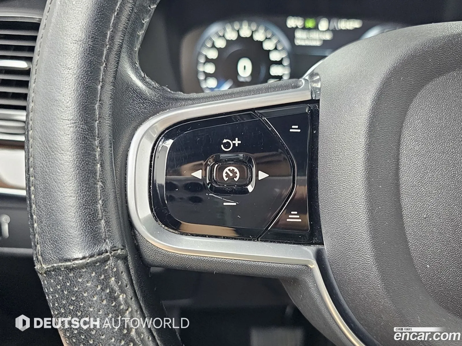 Volvo XC90 2017 — 7