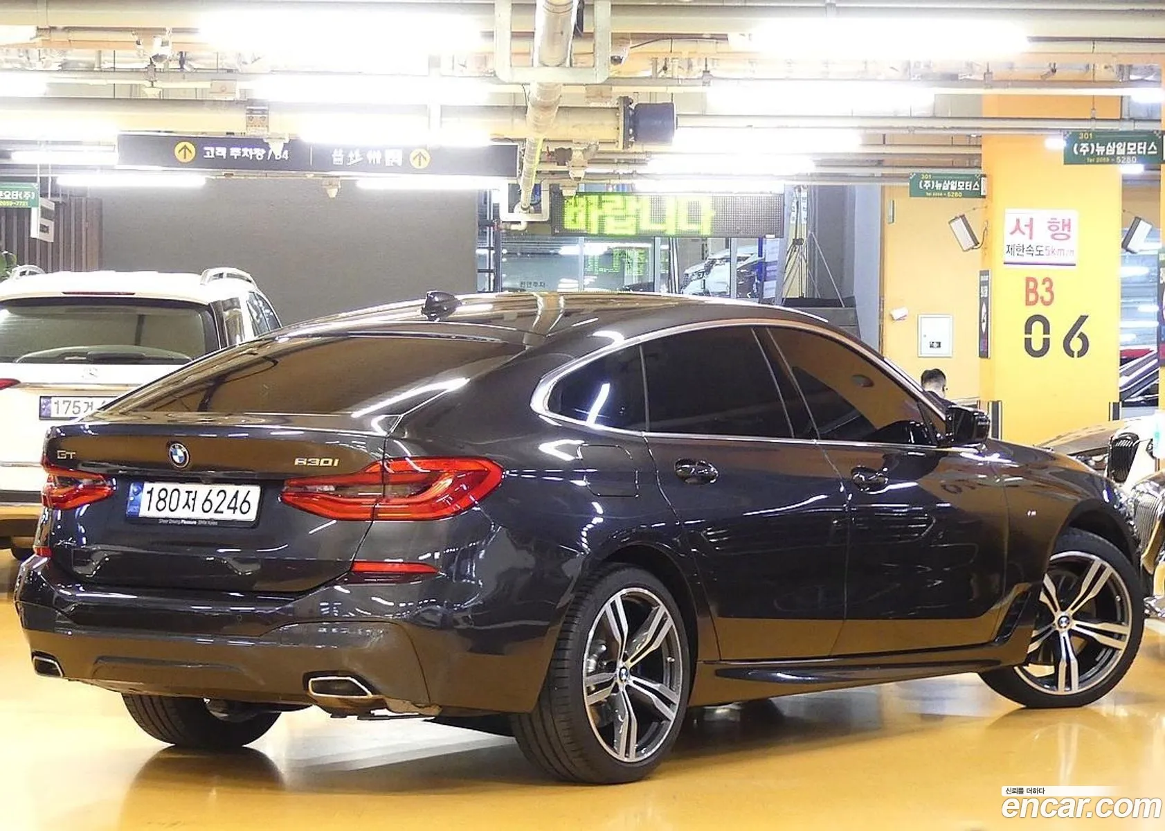 BMW 6 Series GT 2024 — 6