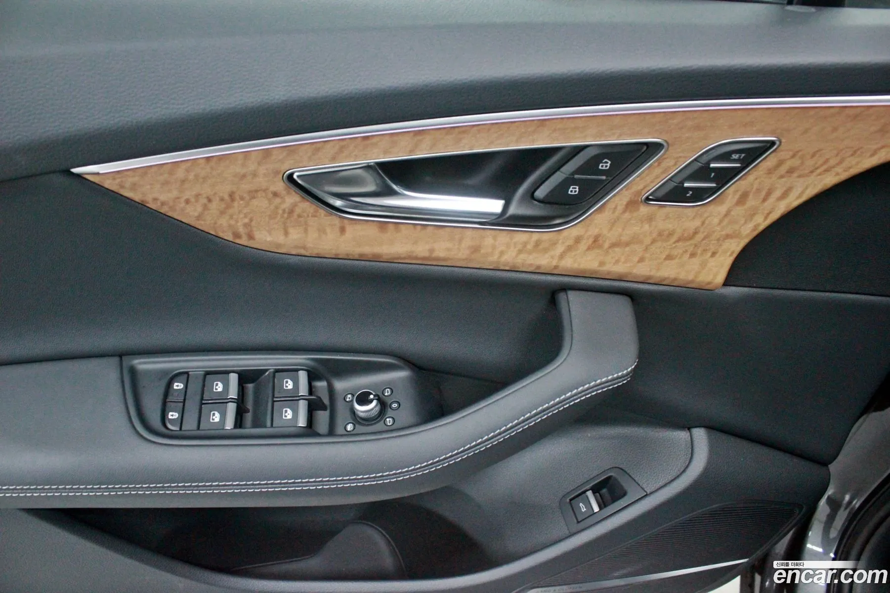 Audi Q7 2025 — 14