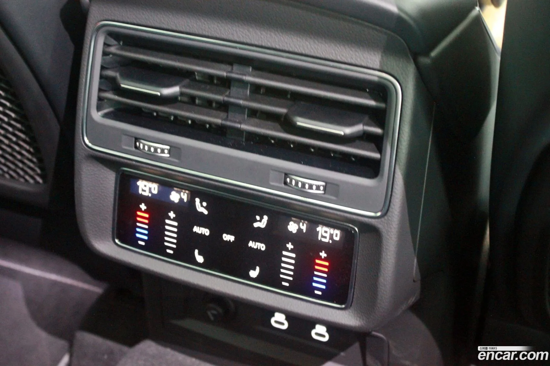Audi Q7 2025 — 4