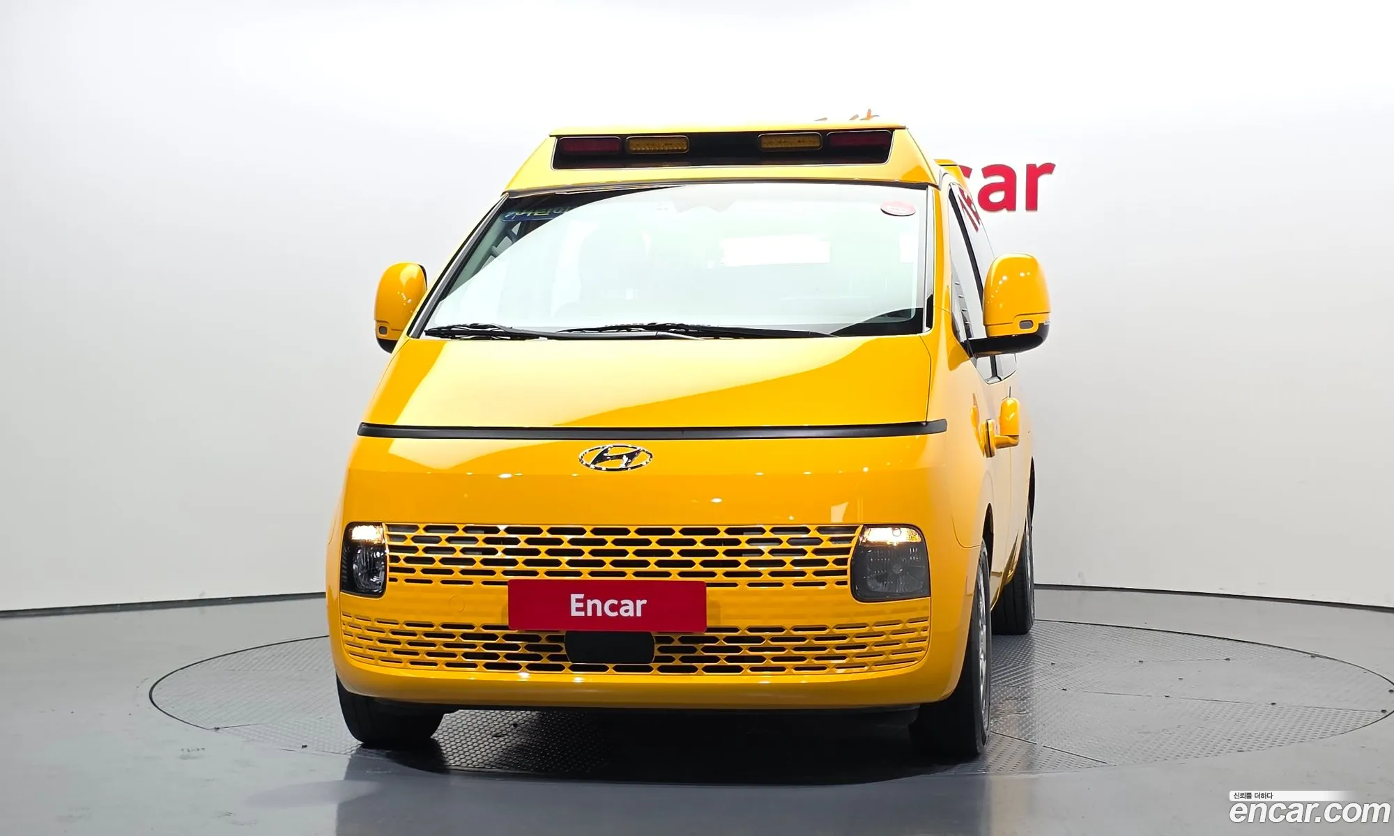 Hyundai Staria 2021 — 2