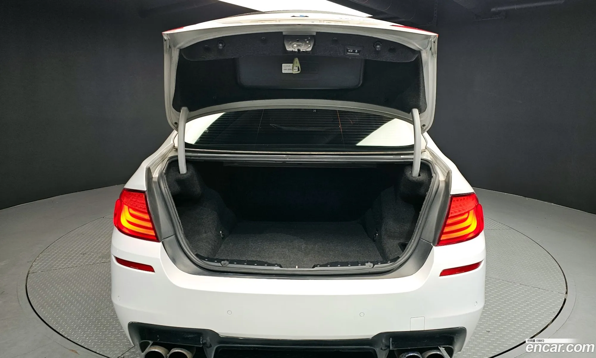 BMW 5 Series 2012 — 9