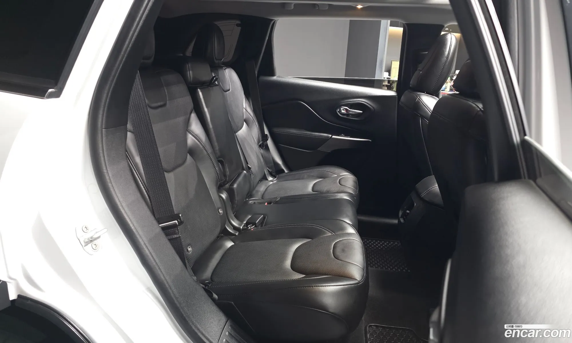 Jeep Cherokee 2020 1C4PJMDB3LD508264 — 32