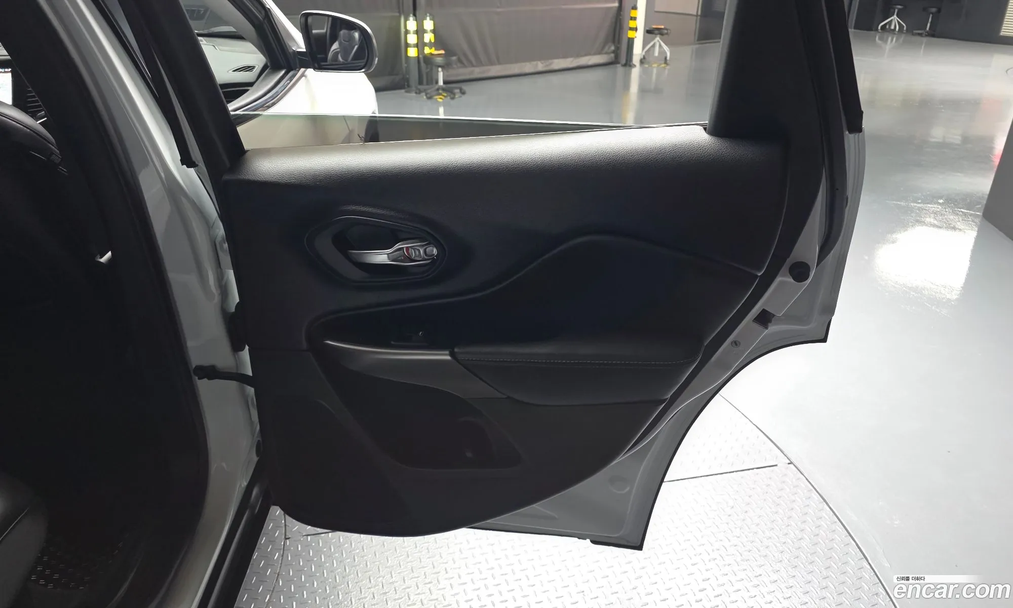 Jeep Cherokee 2020 1C4PJMDB3LD508264 — 19