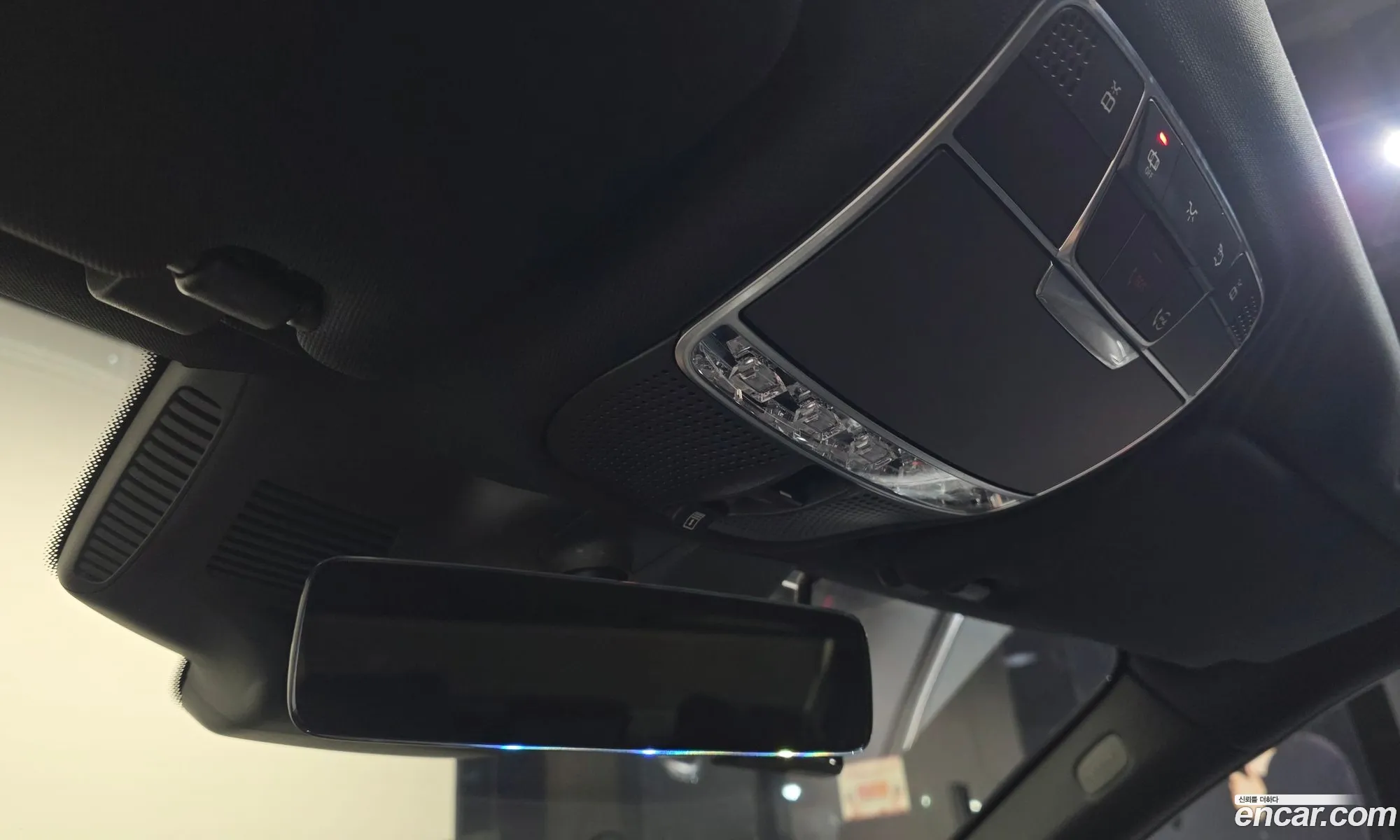 Mercedes-Benz S-Class W222 2019 — 31