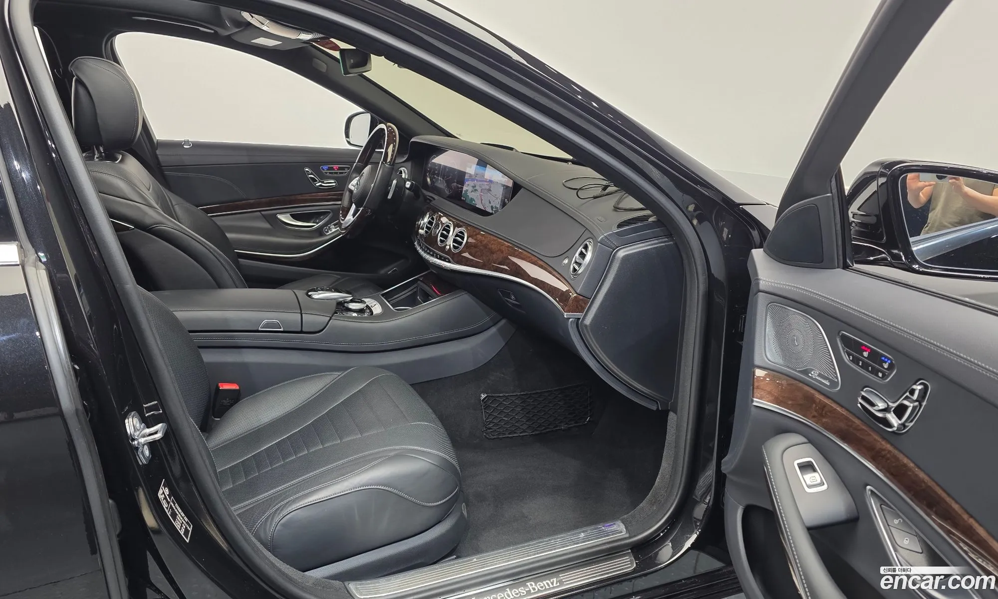 Mercedes-Benz S-Class W222 2019 — 36