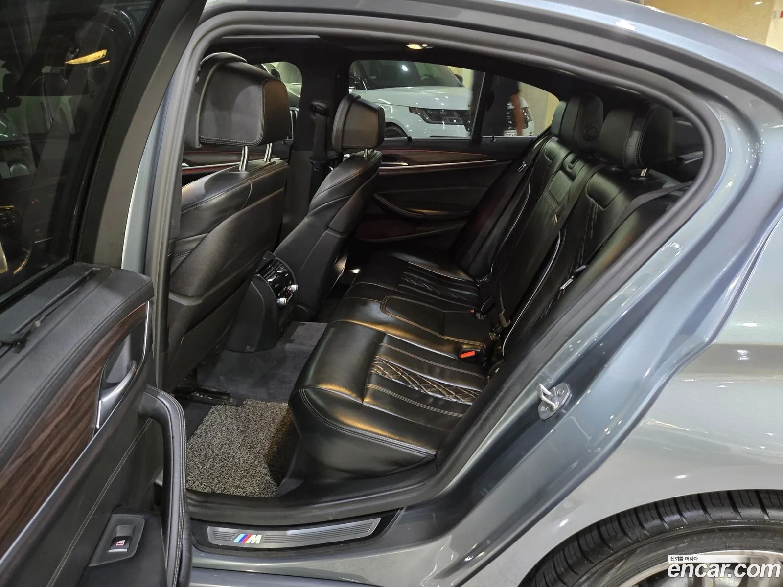 BMW 5 Series 2017 — 17