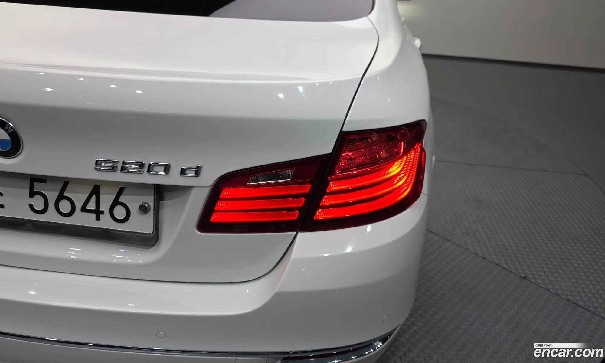 BMW 5 Series 2013 WBA5B9108ED028886 — 9