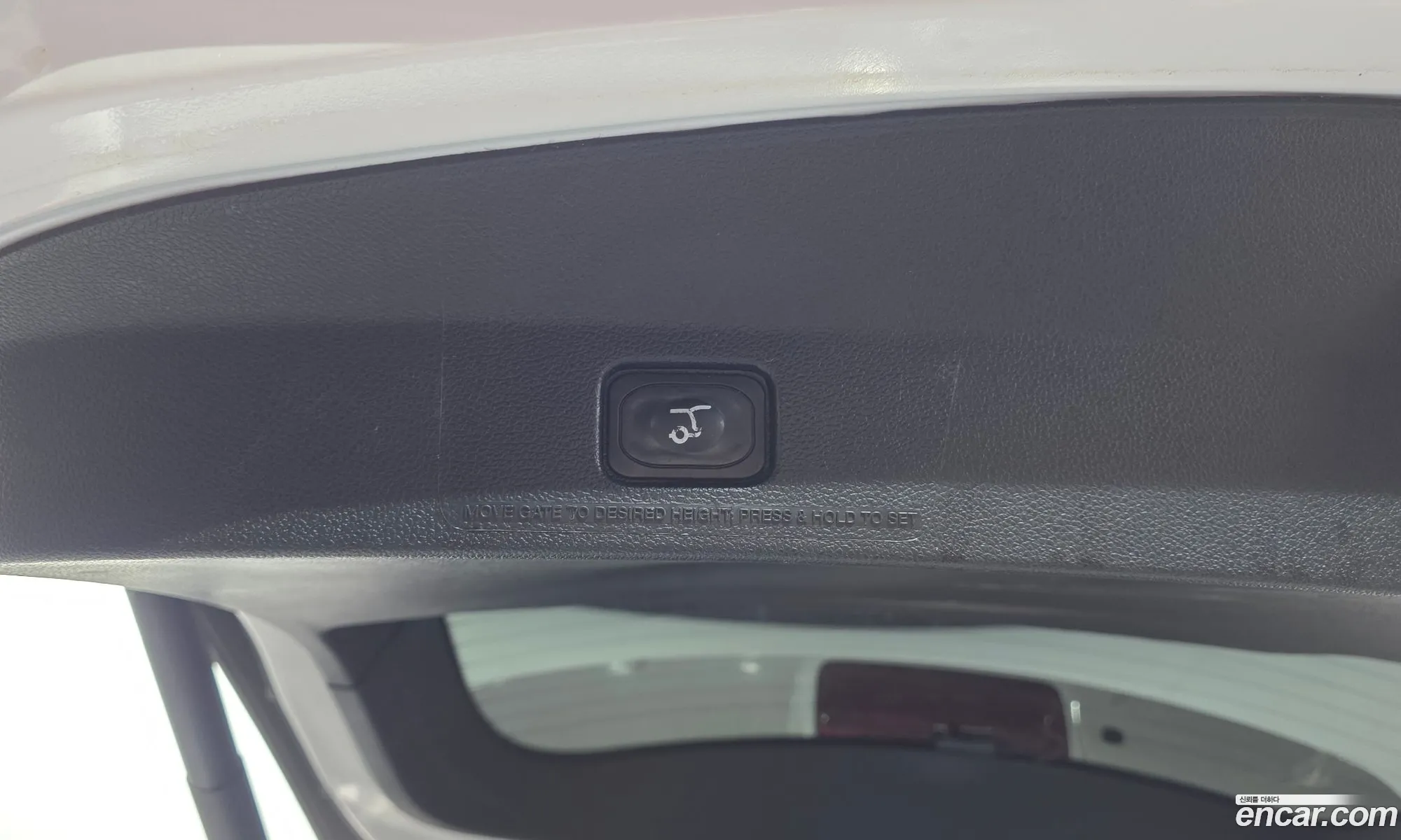 Ford Explorer 2019 1FM5K8FHXKGA25599 — 19