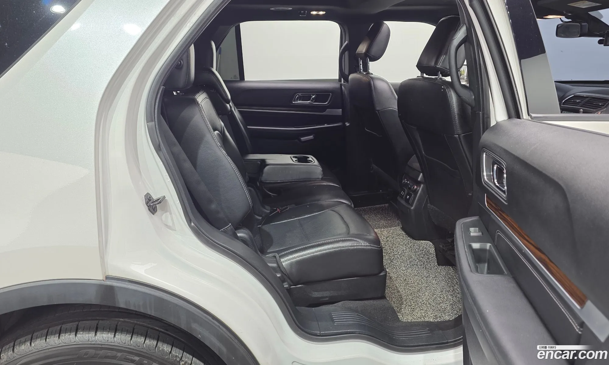 Ford Explorer 2019 1FM5K8FHXKGA25599 — 6