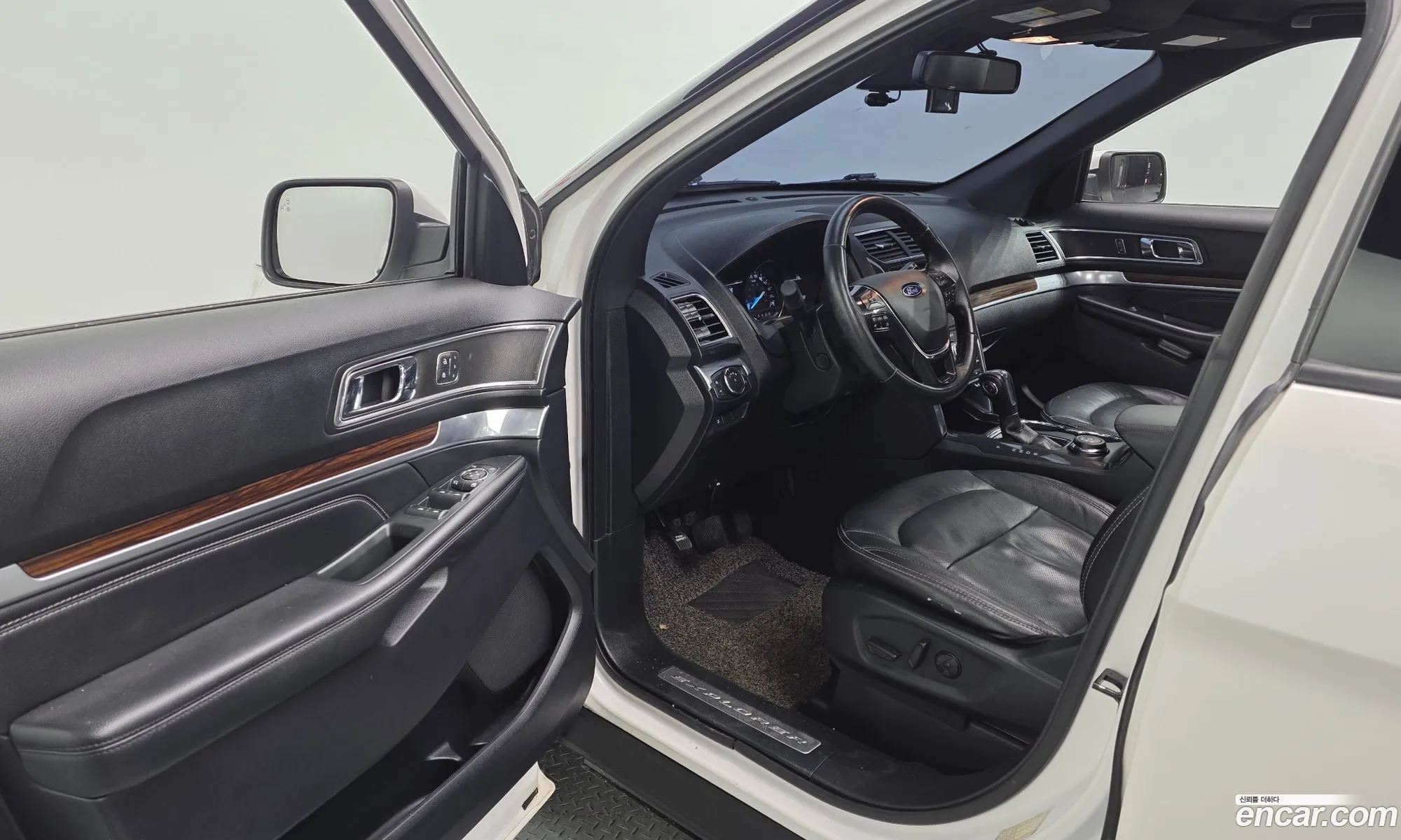 Ford Explorer 2019 1FM5K8FHXKGA25599 — 5