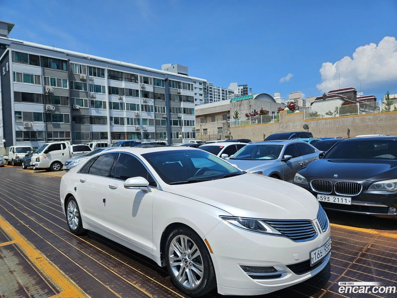 Lincoln MKZ 2013 — 17