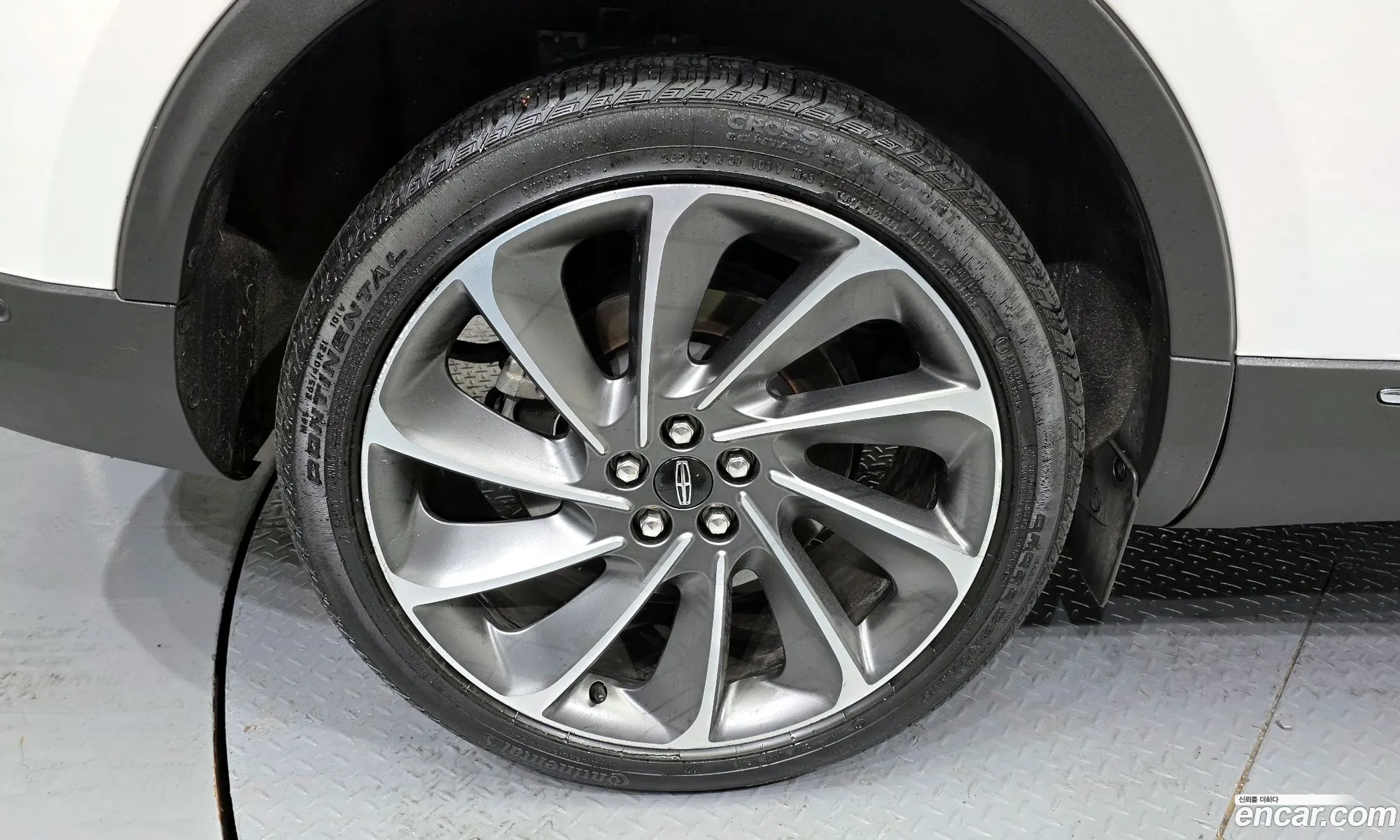 Lincoln Nautilus 2023 2LMPJ8KPXPBL17099 — 10