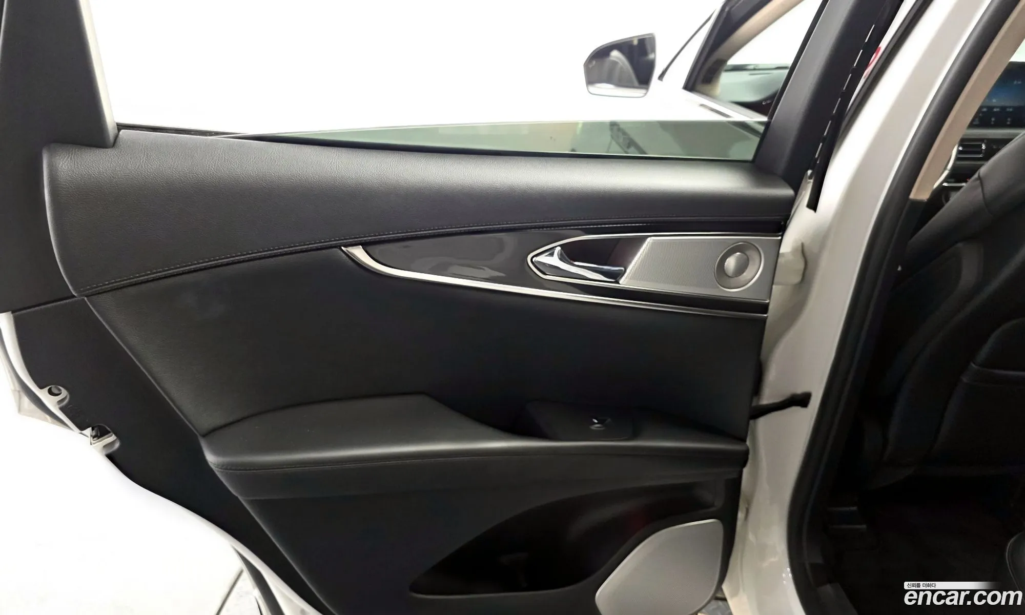 Lincoln Nautilus 2023 2LMPJ8KPXPBL17099 — 20