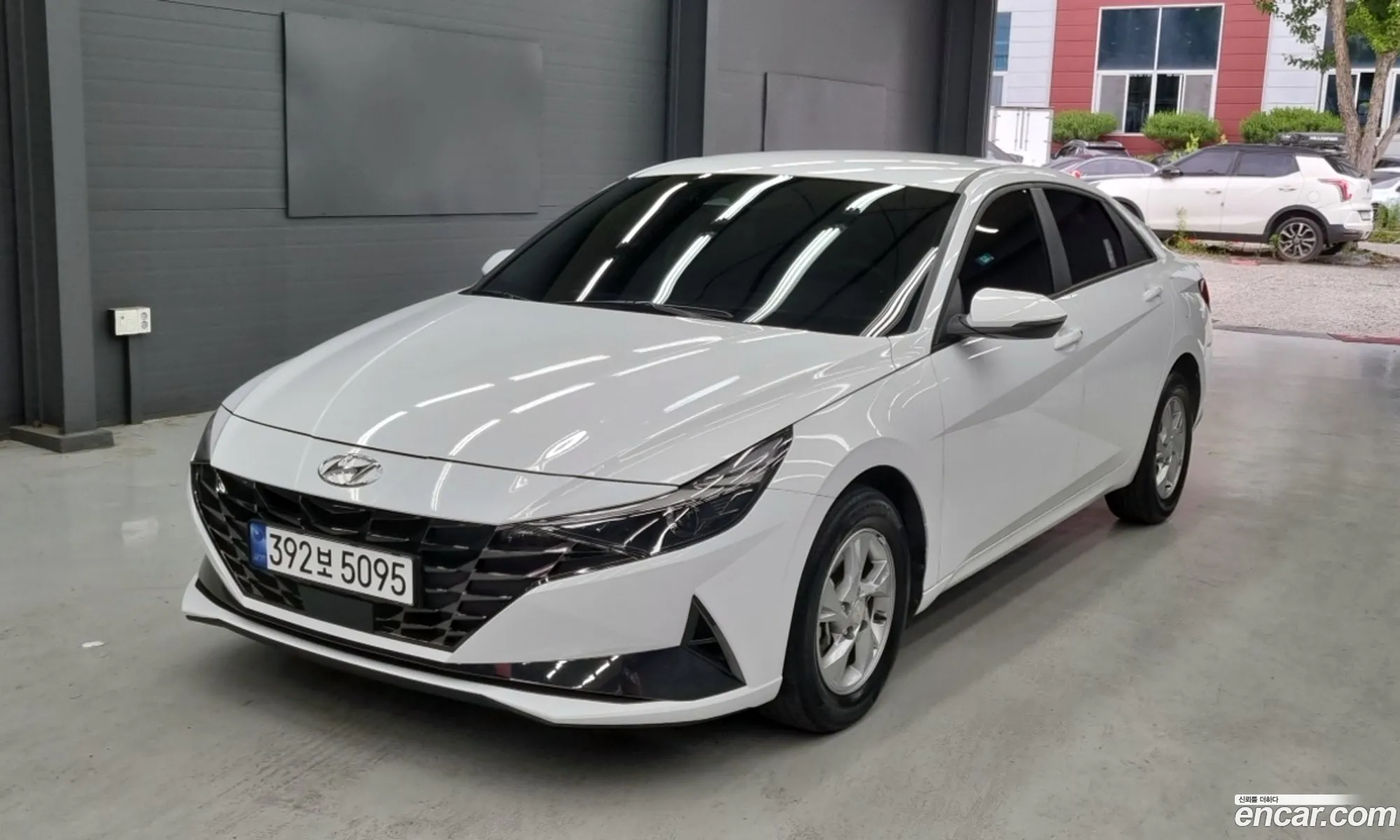 Hyundai Elantra 2022 — 4