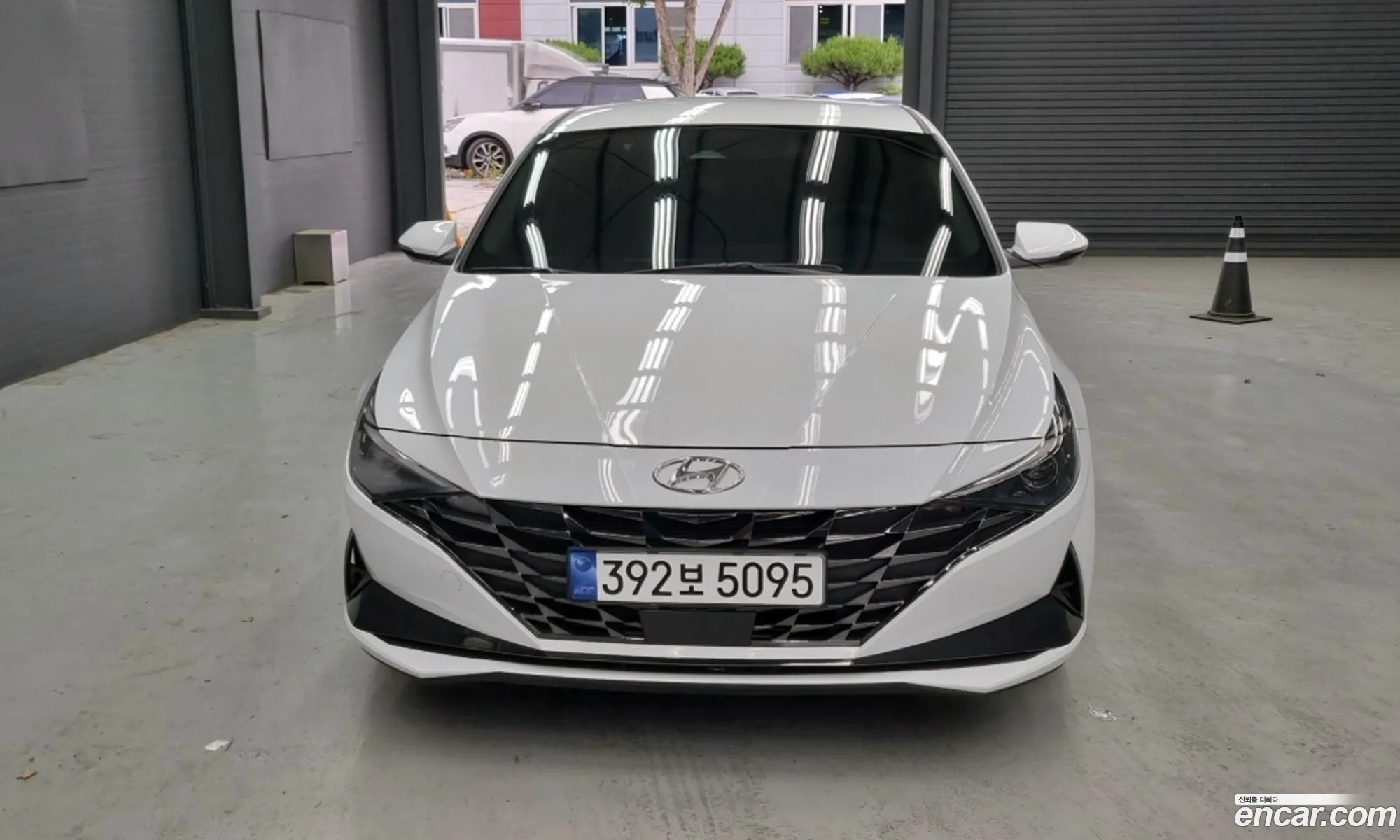 Hyundai Elantra 2022 — 2