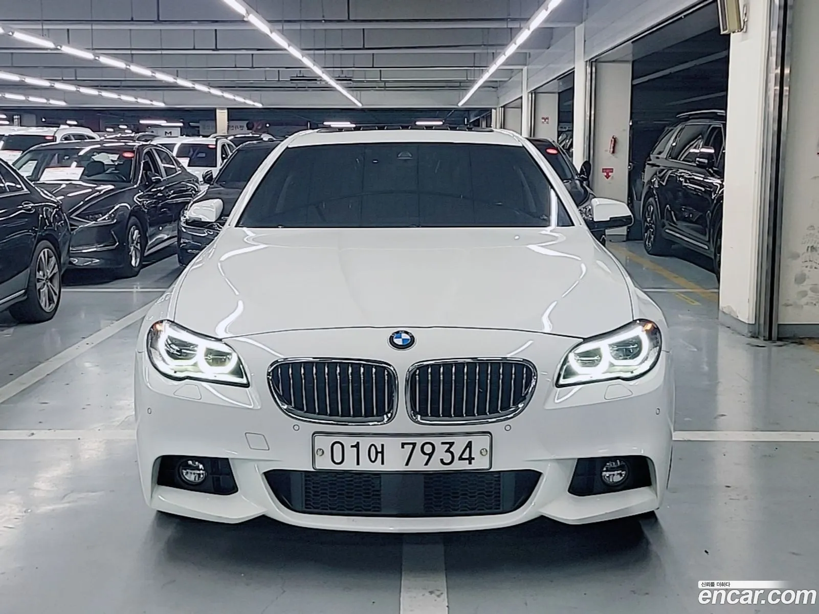 BMW 5 Series 2016 — 15